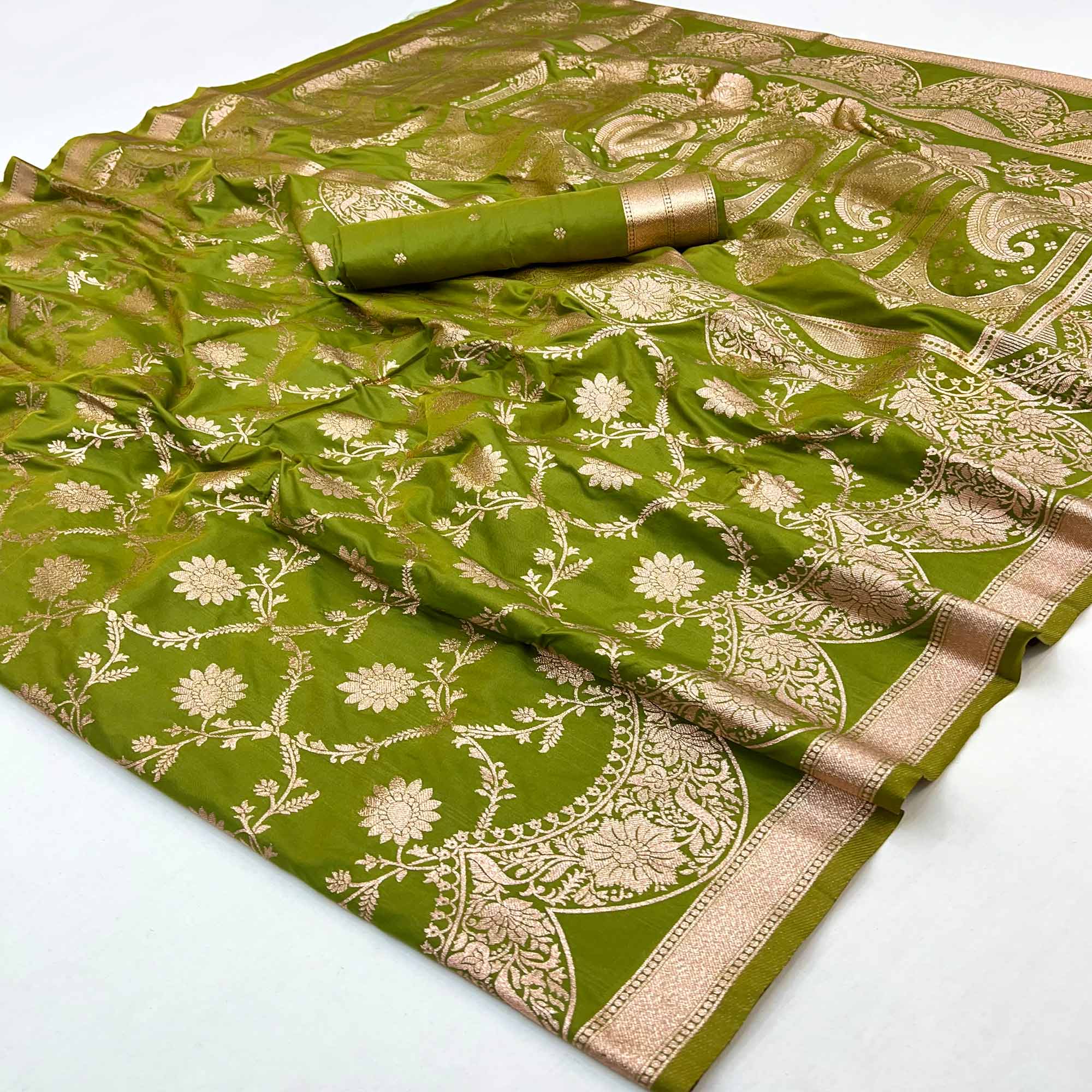 Green Art Silk Saree With Intricate Floral Zari Weaving & Banarasi Pallu