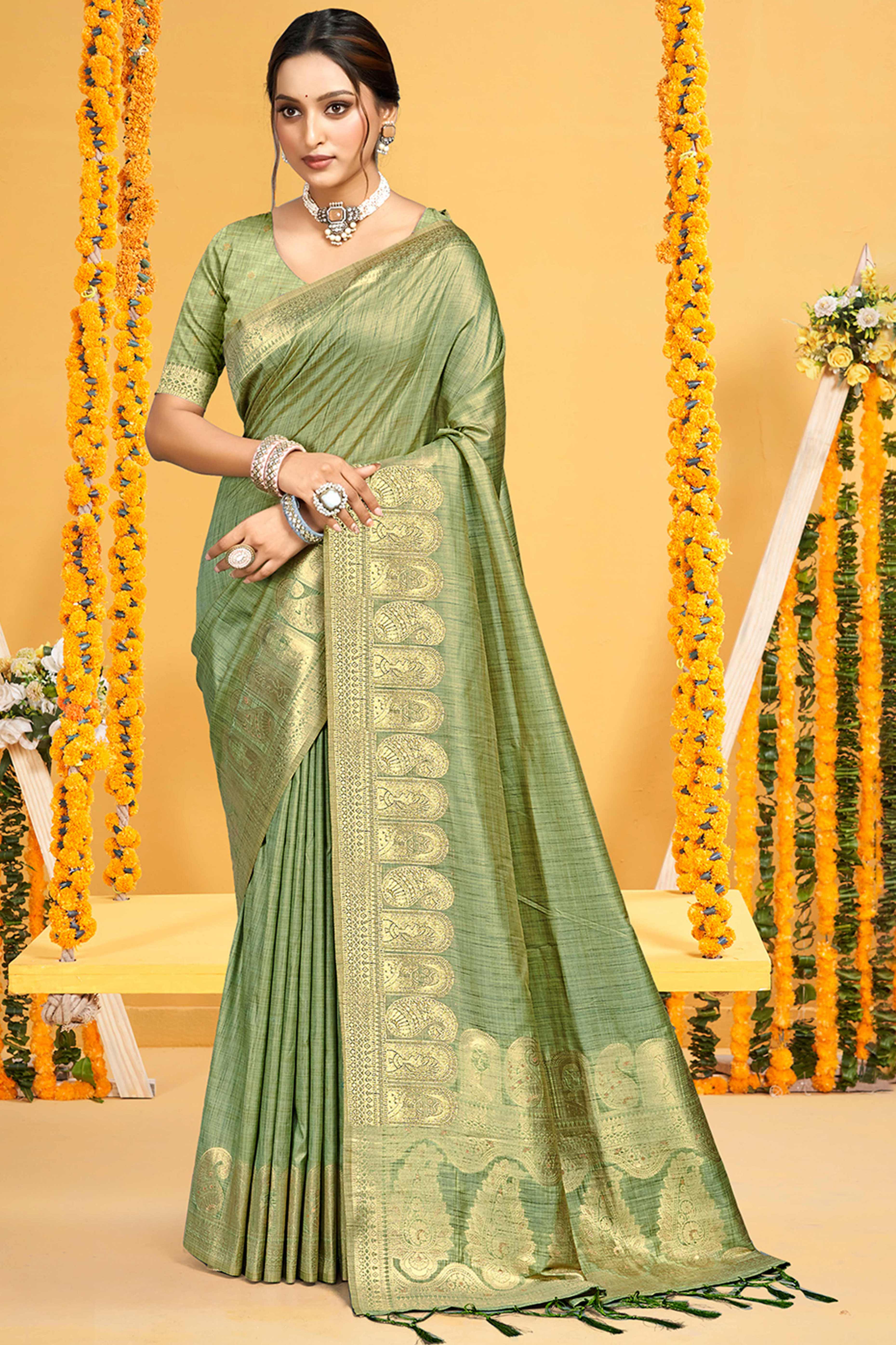 Classic Green Floral & Paisley Design Weaving Assam Silk Blend Saree With Tassel Pallu