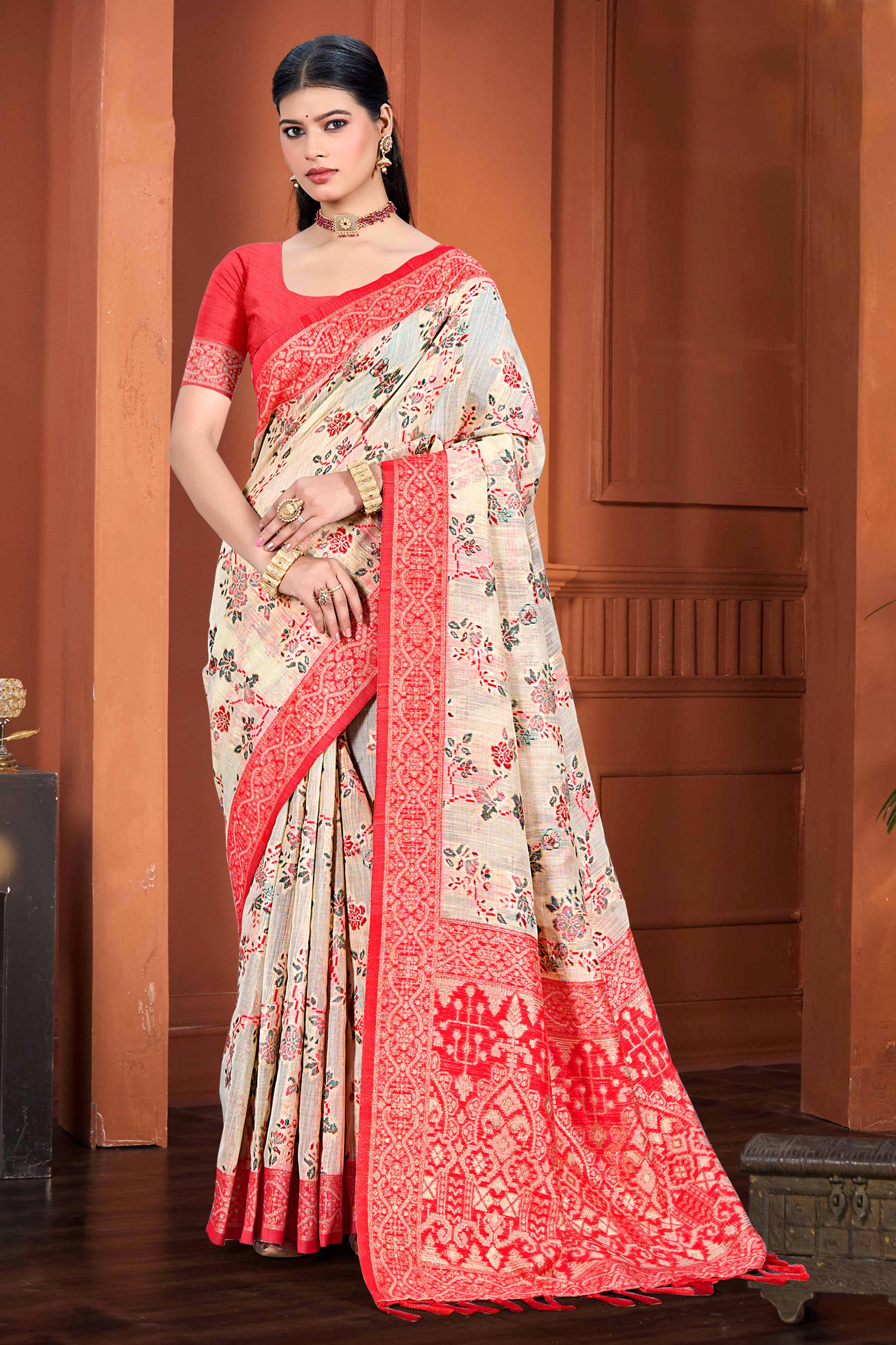 Stunning Beige Floral Zari Weaving Cotton Silk Meena Saree With Tassel Pallu