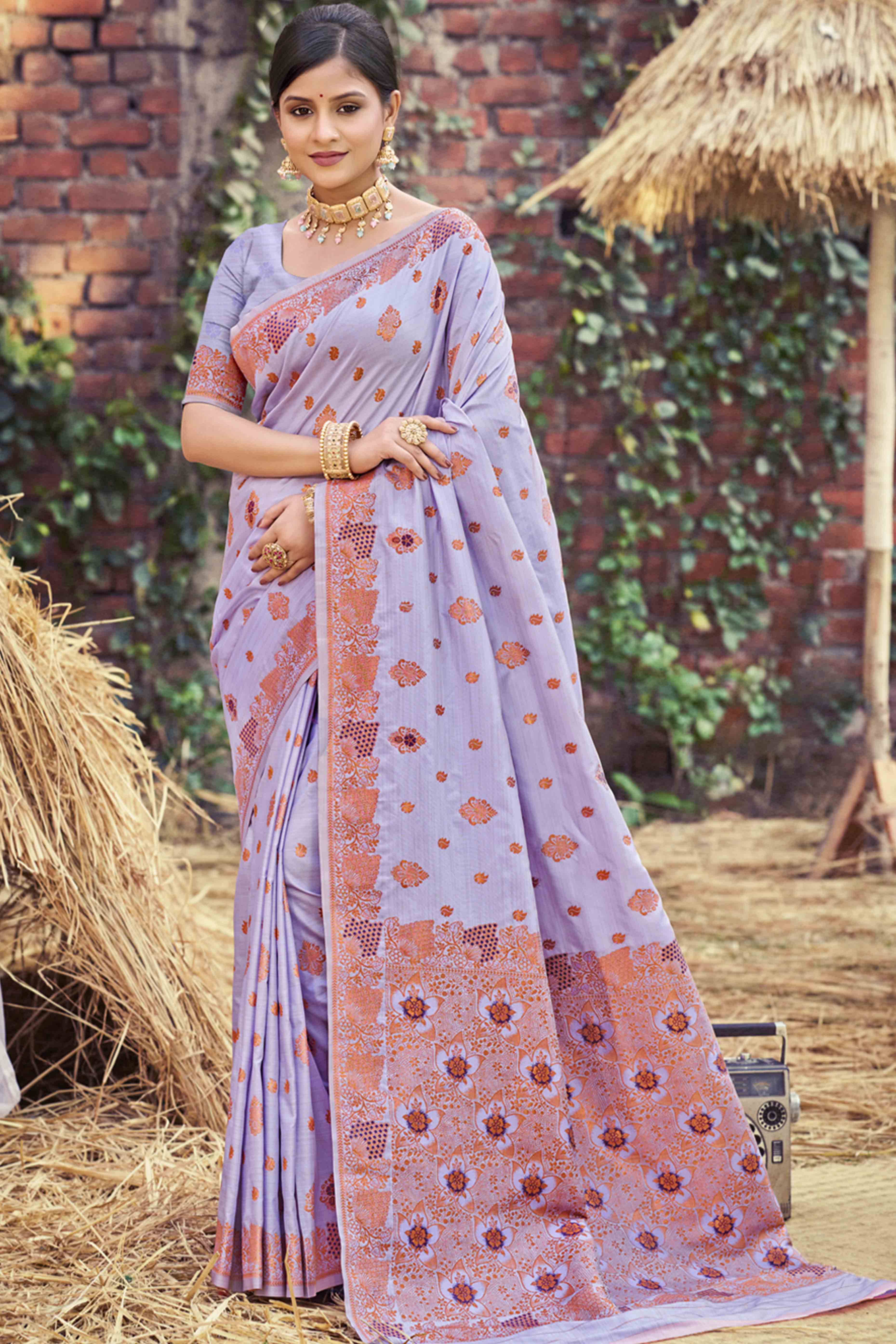 Lavender Banarasi Silk Saree Adorned With Woven Zari Floral Motifs
