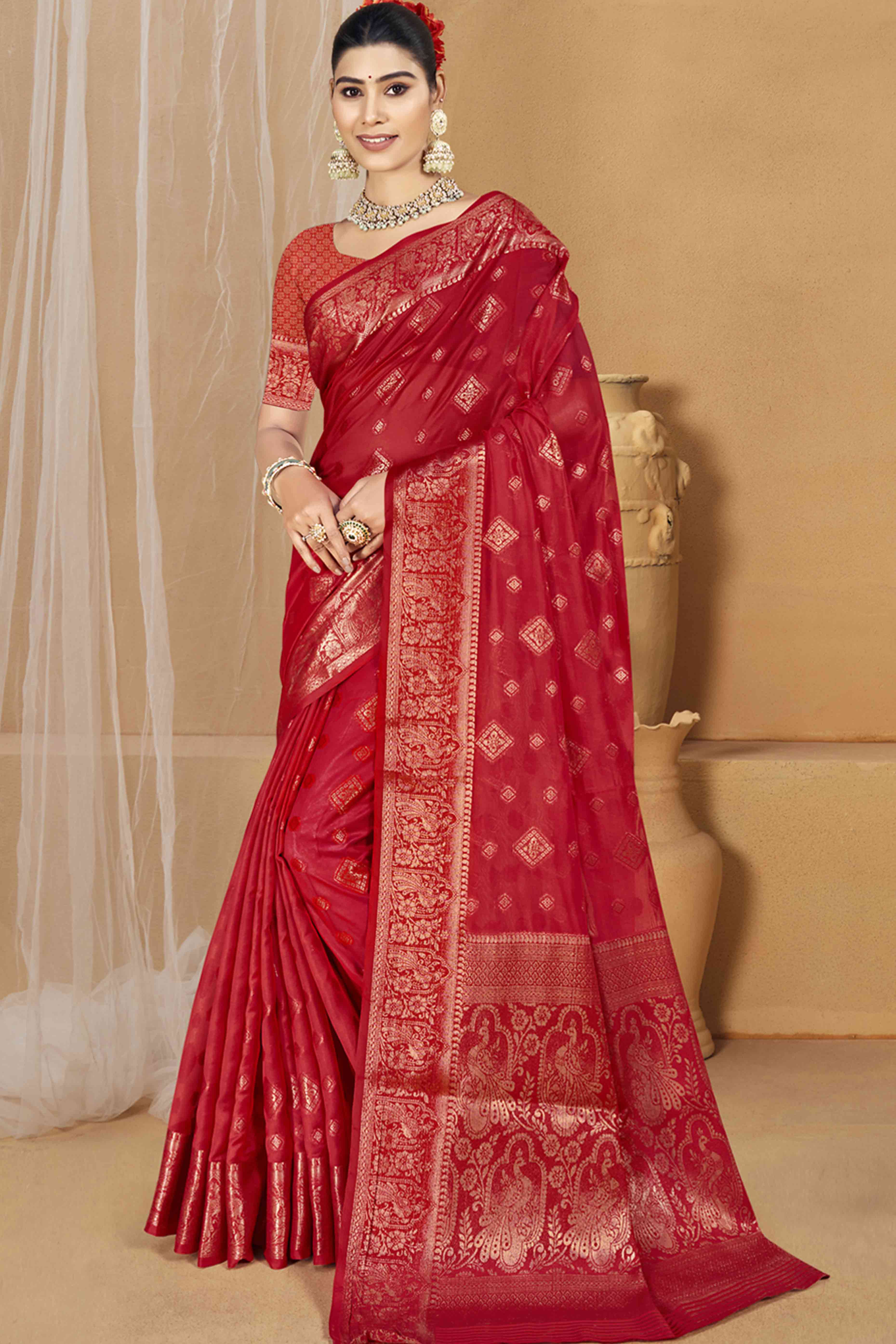 Red Floral & Peacock Pattern Zari Woven Banarasi Silk Saree