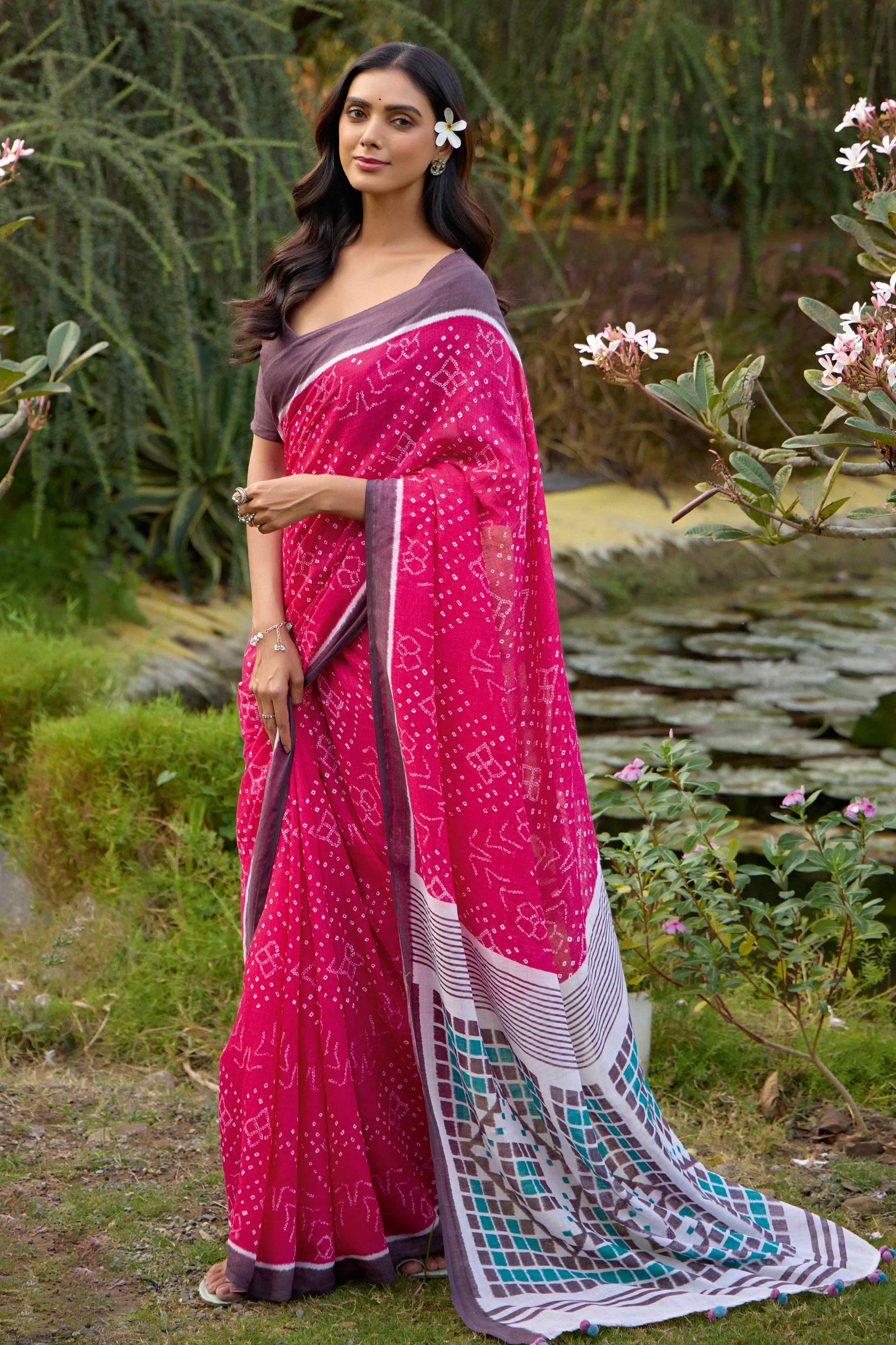 Pink Bandhani Printed Linen Saree