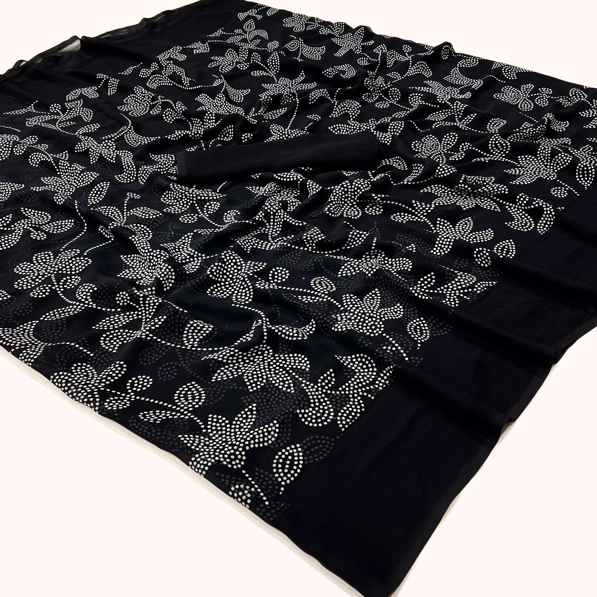 Black & White Floral Printed Georgette Saree