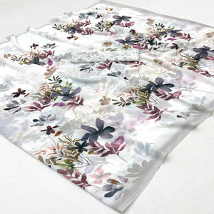 Timeless White Floral Digital Print Georgette Saree For Special Occasions