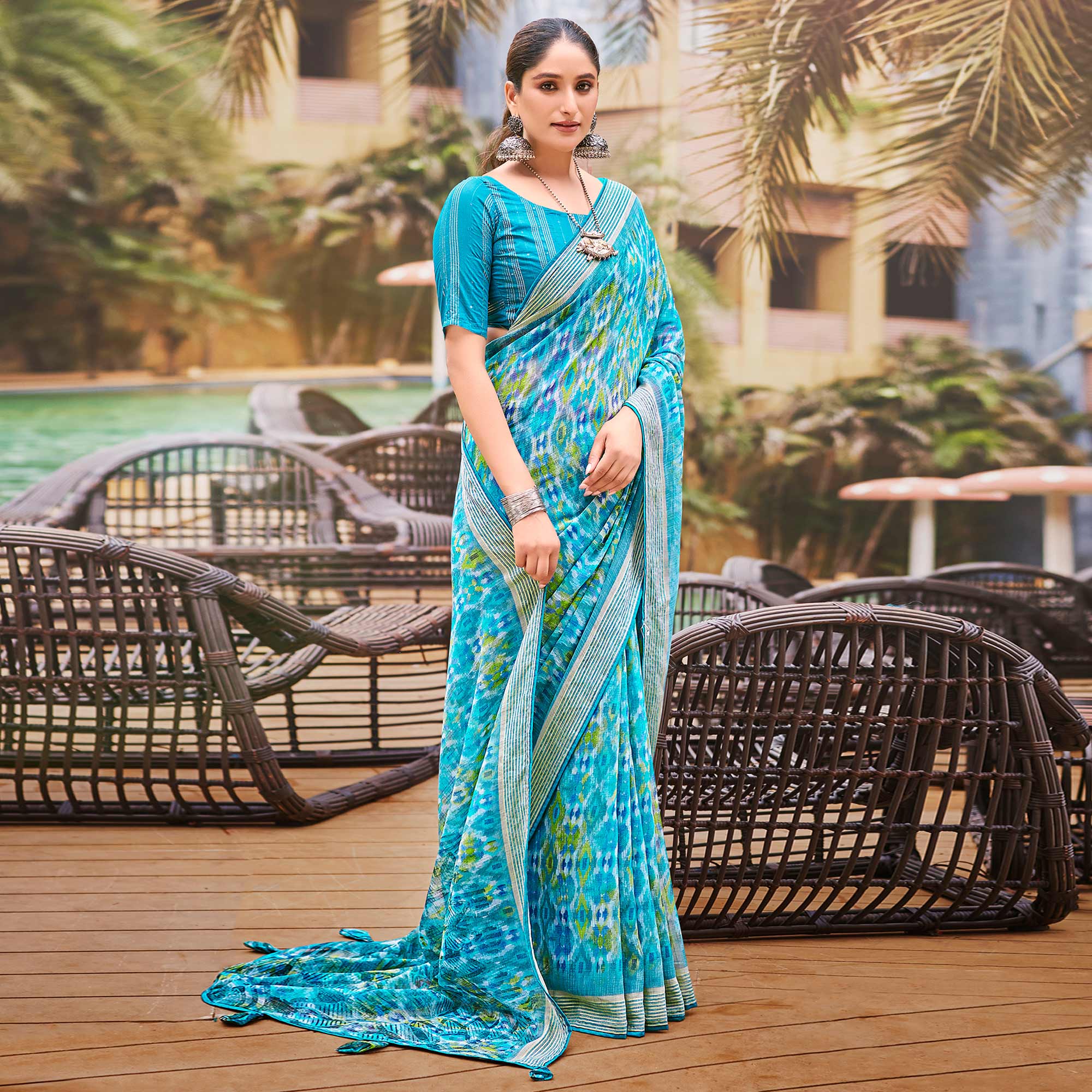 Blue Abstract Printed Chiffon Saree