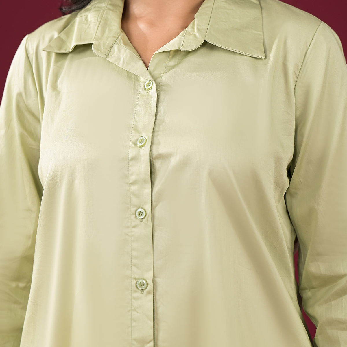 Pista Green Solid Satin High-Low Shirt