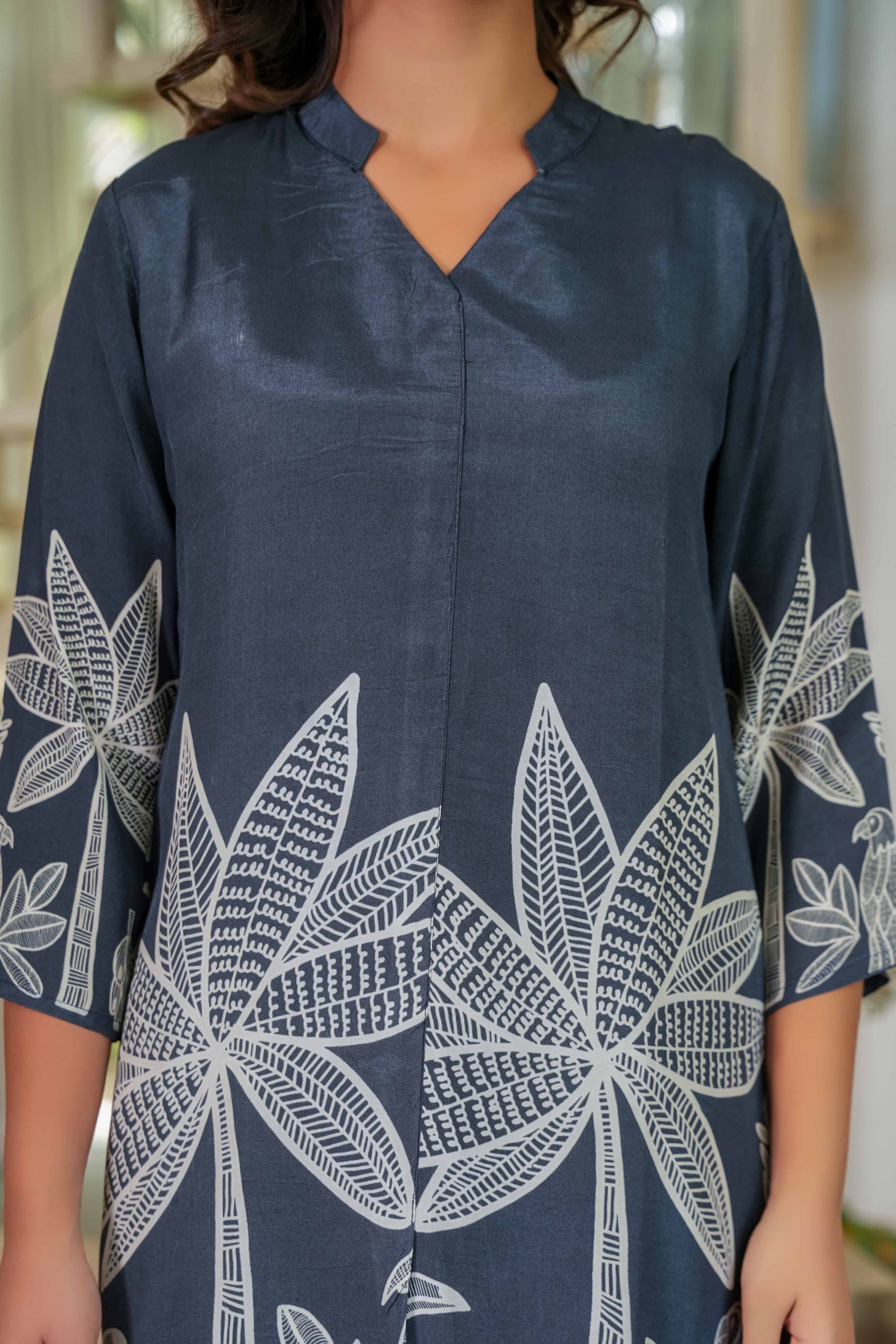 Dazzling Black Muslin Co-Ord Set With Elegant Floral Print