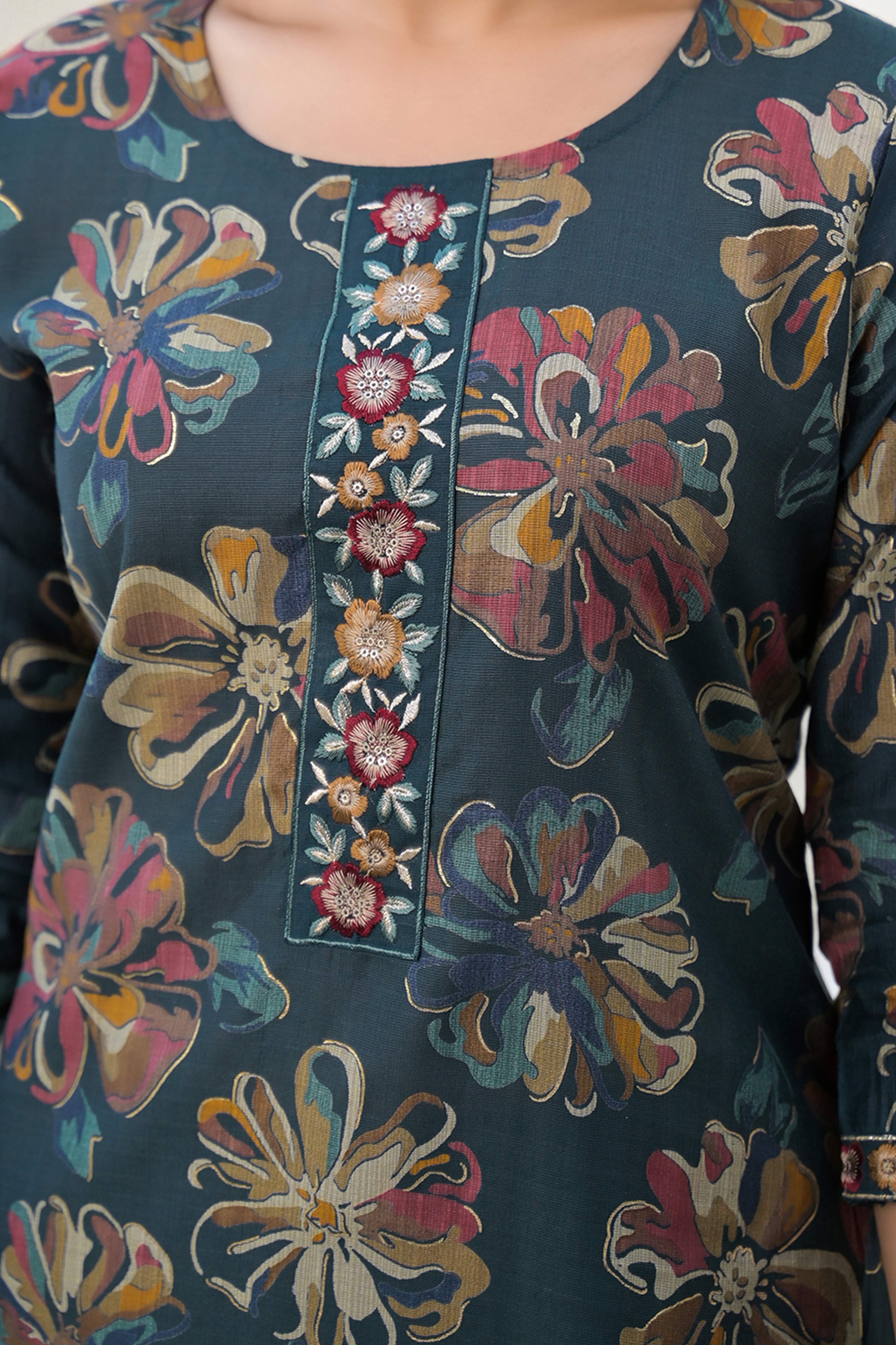 Stylish Bottle Green Viscose Straight Salwar Suit with Floral Pattern