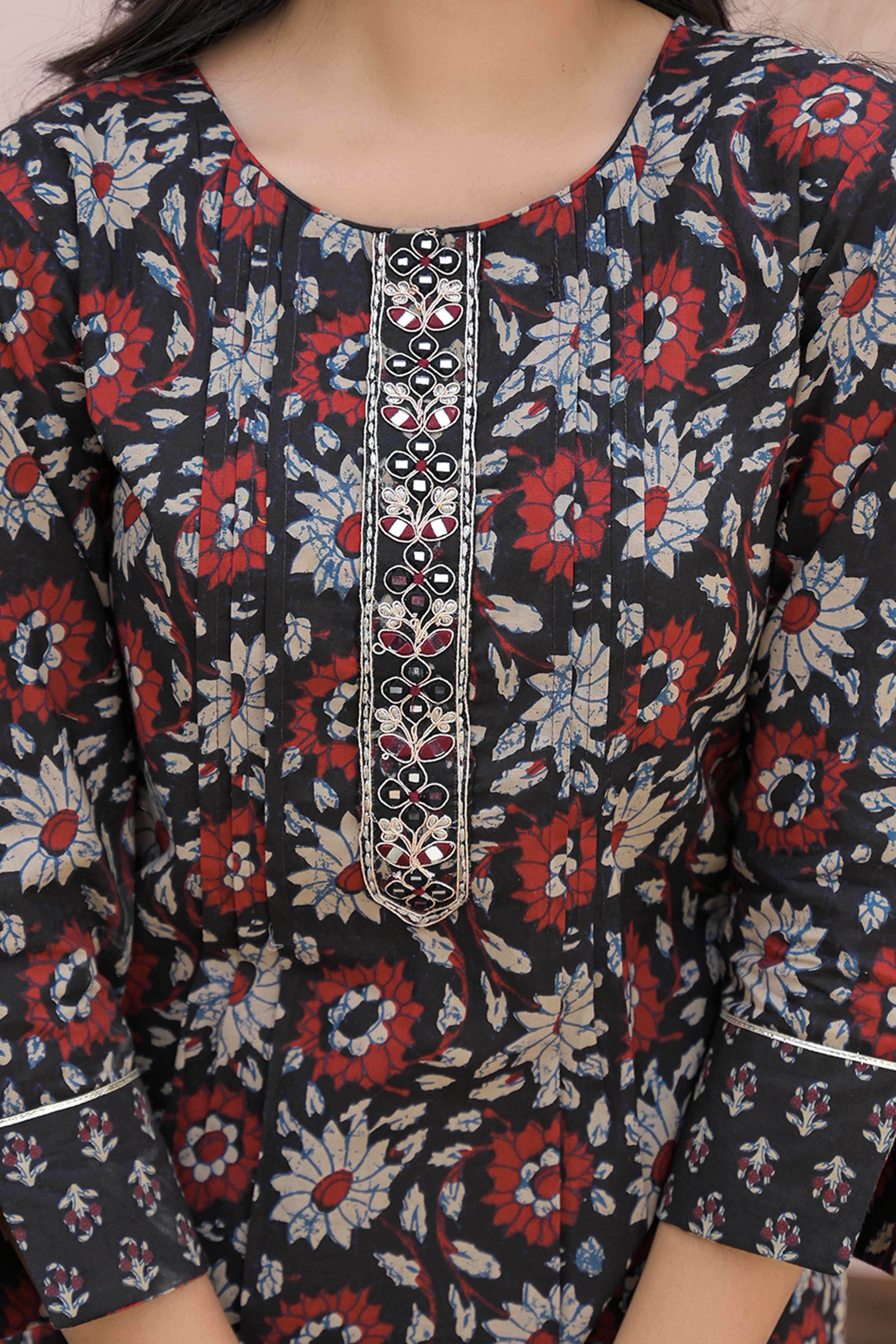 Black Floral Printed Salwar Suit in Breathable Pure Cotton for Effortless Style