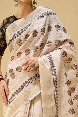 Classic Cream Floral Katki Cotton Silk Saree Adorned With Tassel Finished Pallu