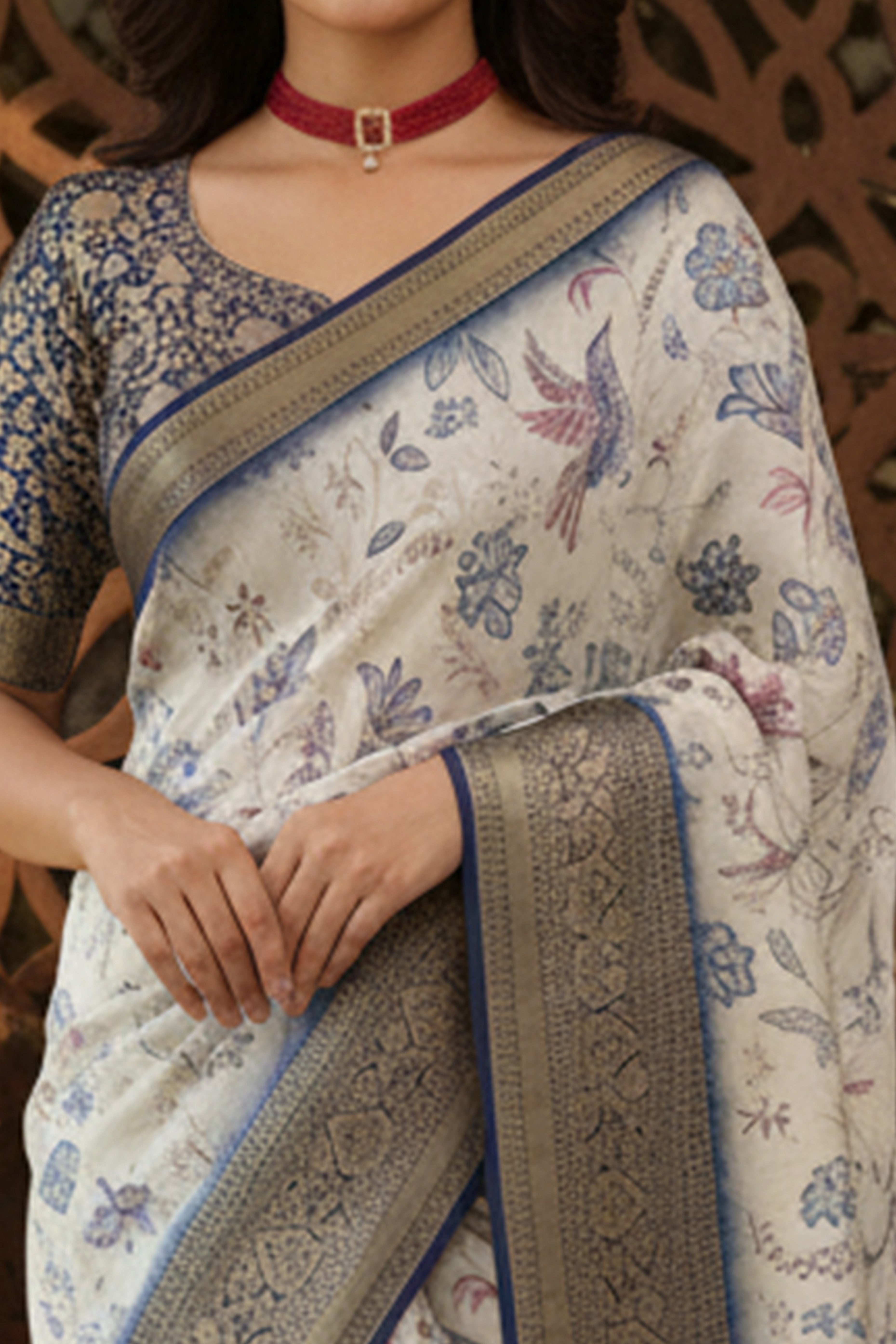Elegant Offwhite Floral Viscose Saree Highlighted With Intricate Weaving Border & Tassel Pallu