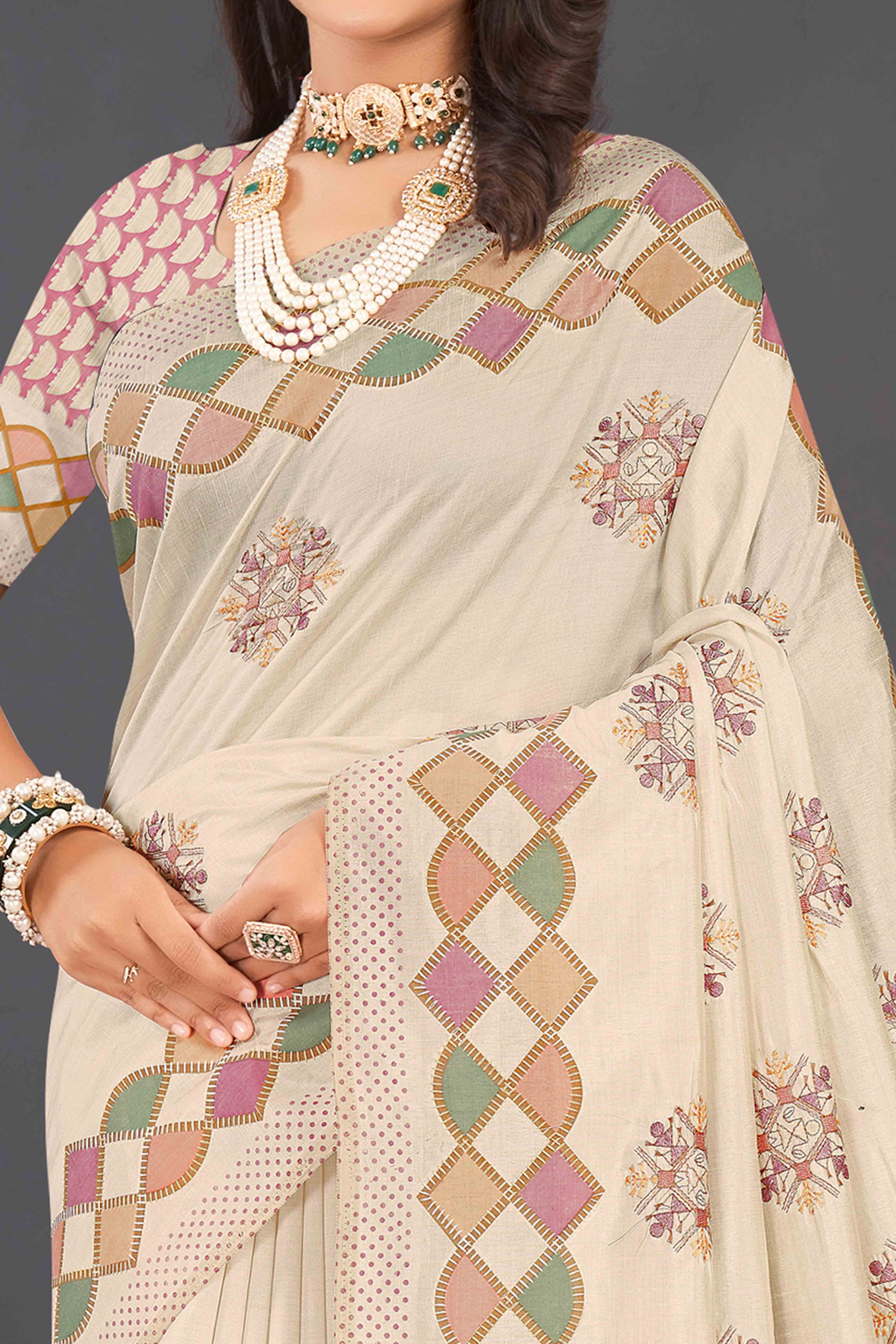 Beige Embroidered Linen Saree With Kantha Work & Tassel Border