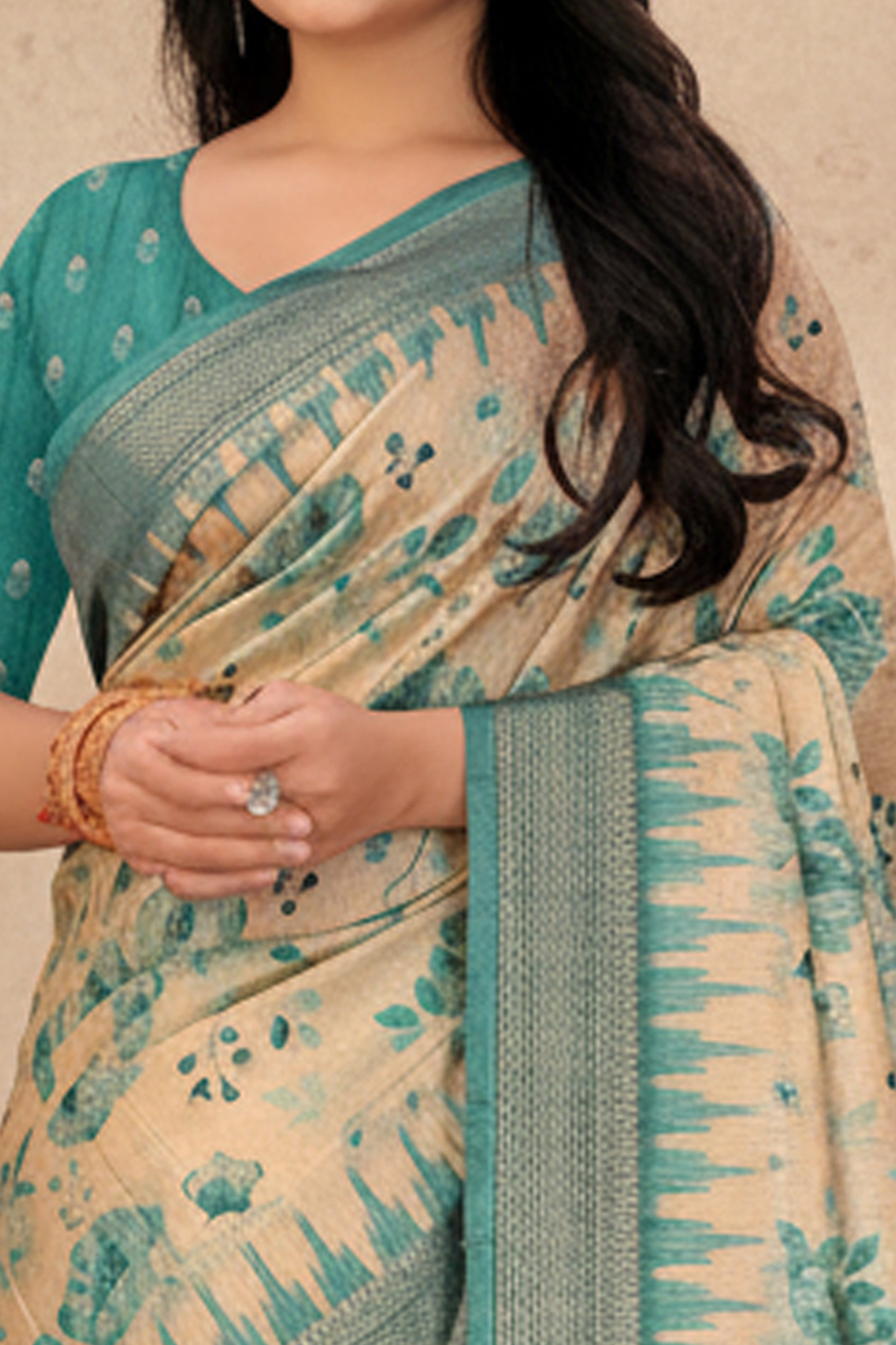 Chic Turquoise Floral Print Cotton Silk Saree Featuring Woven Border & Decorative Tassel Pallu