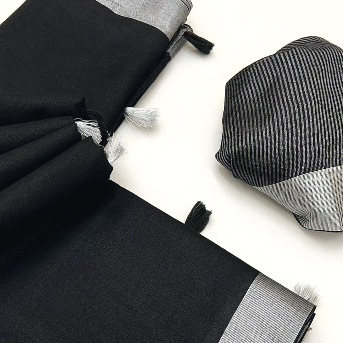 Black Solid Pure Linen Saree With Zari Woven Border