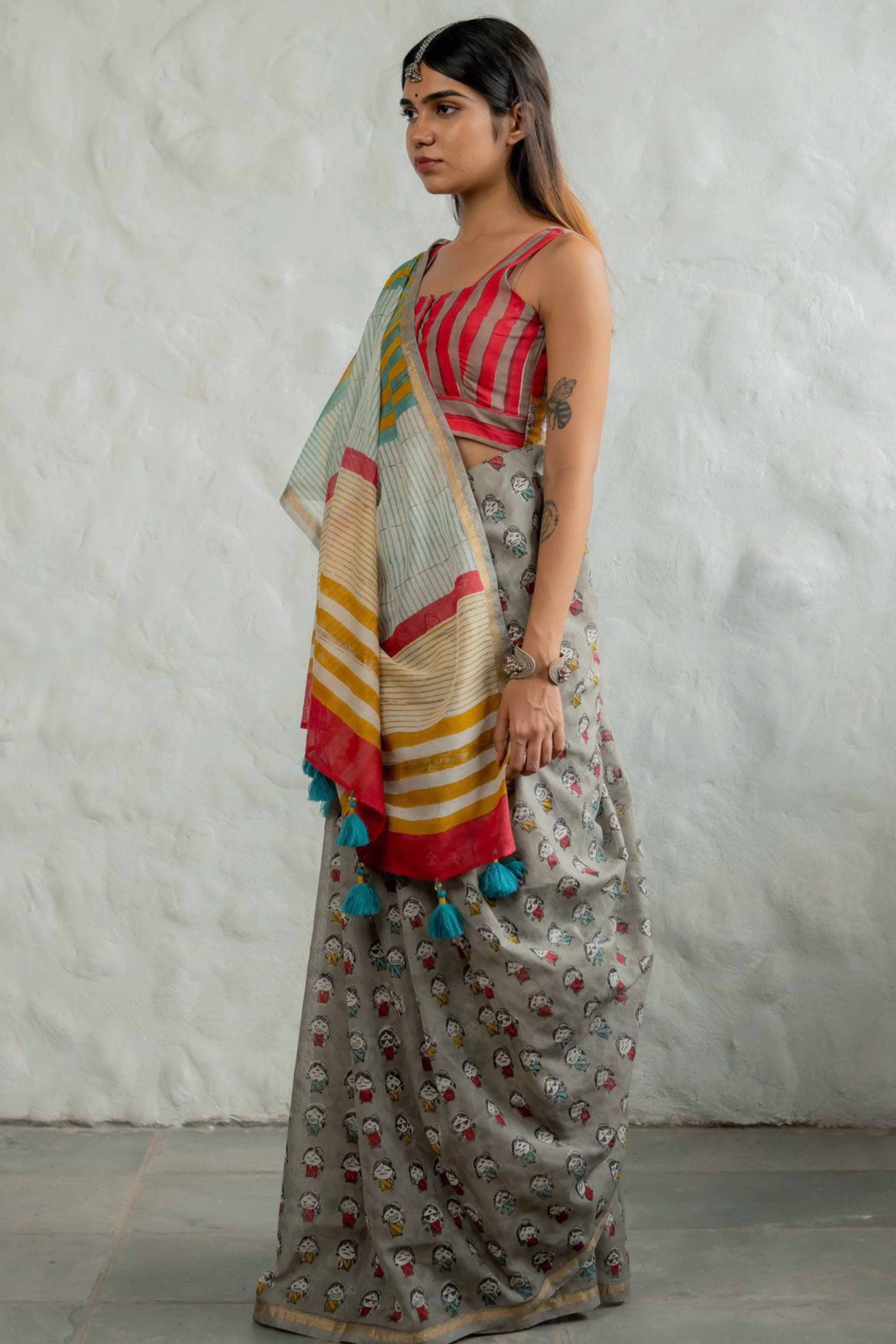 Grey Batik Printed Pure Linen Saree With Tassels