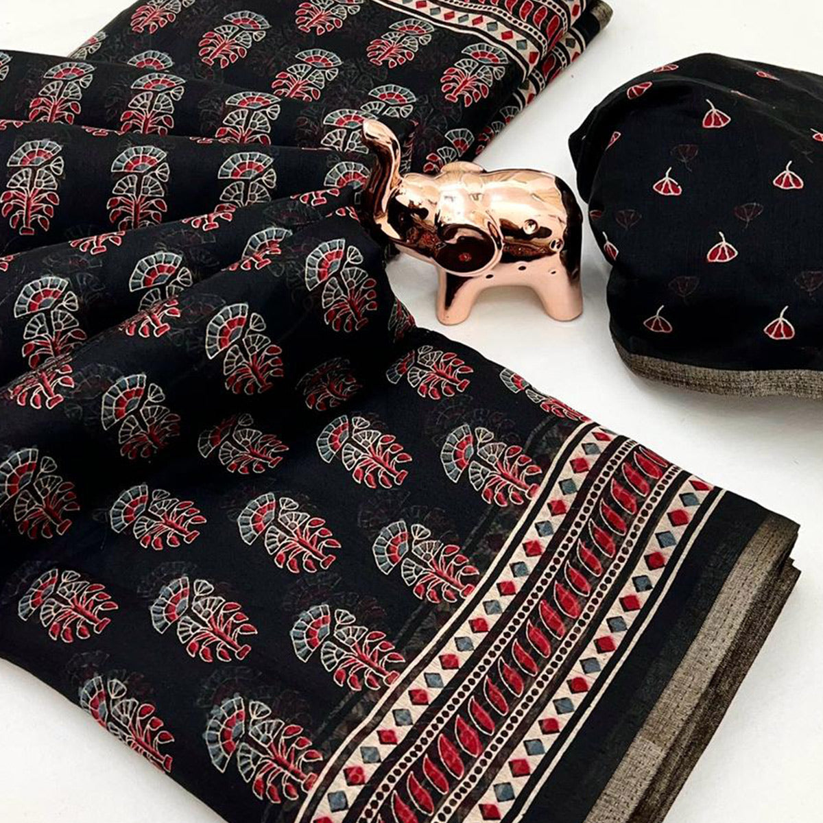 Black Floral Printed Cotton Blend Saree With Zari Weaving Border