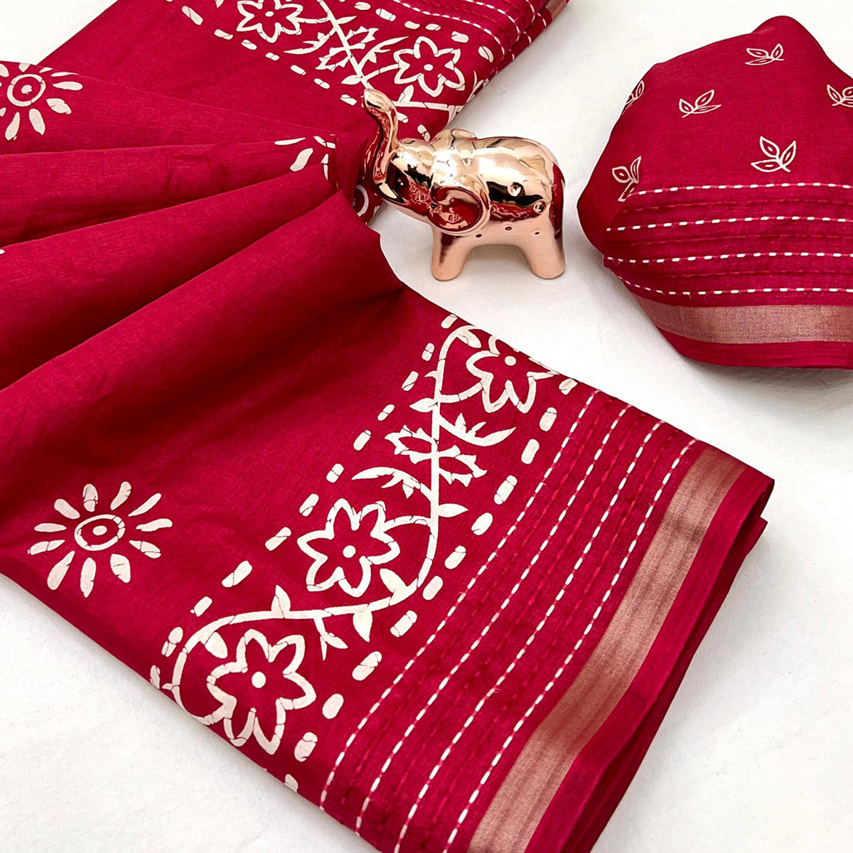 Red Floral Printed Cotton Crepe Saree With Katha & Zari Border