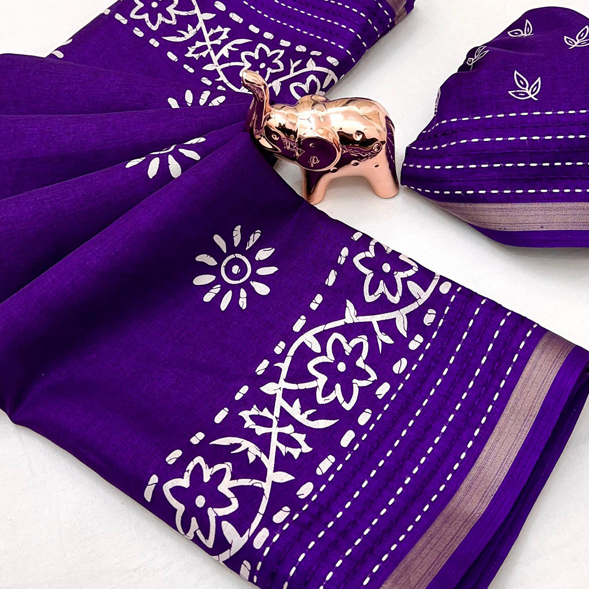 Violet Floral Printed Cotton Crepe Saree With Katha & Zari Border