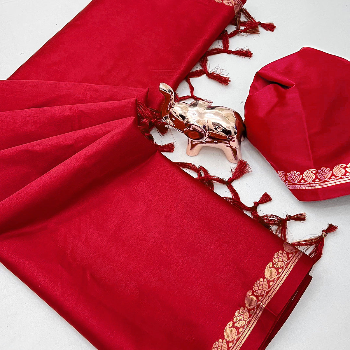 Classic Maroon Solid Weaving Mysore Silk Saree Accented With Floral Border & Tassel Pallu