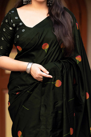 Graceful Black Banarasi Silk Saree With Floral Zari Weaving & Tassel Border