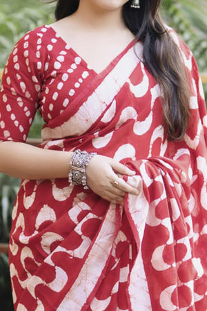 Brick Red Linen Saree With Vibrant Zig Zag Digital Print & Trendy Tassel Pallu