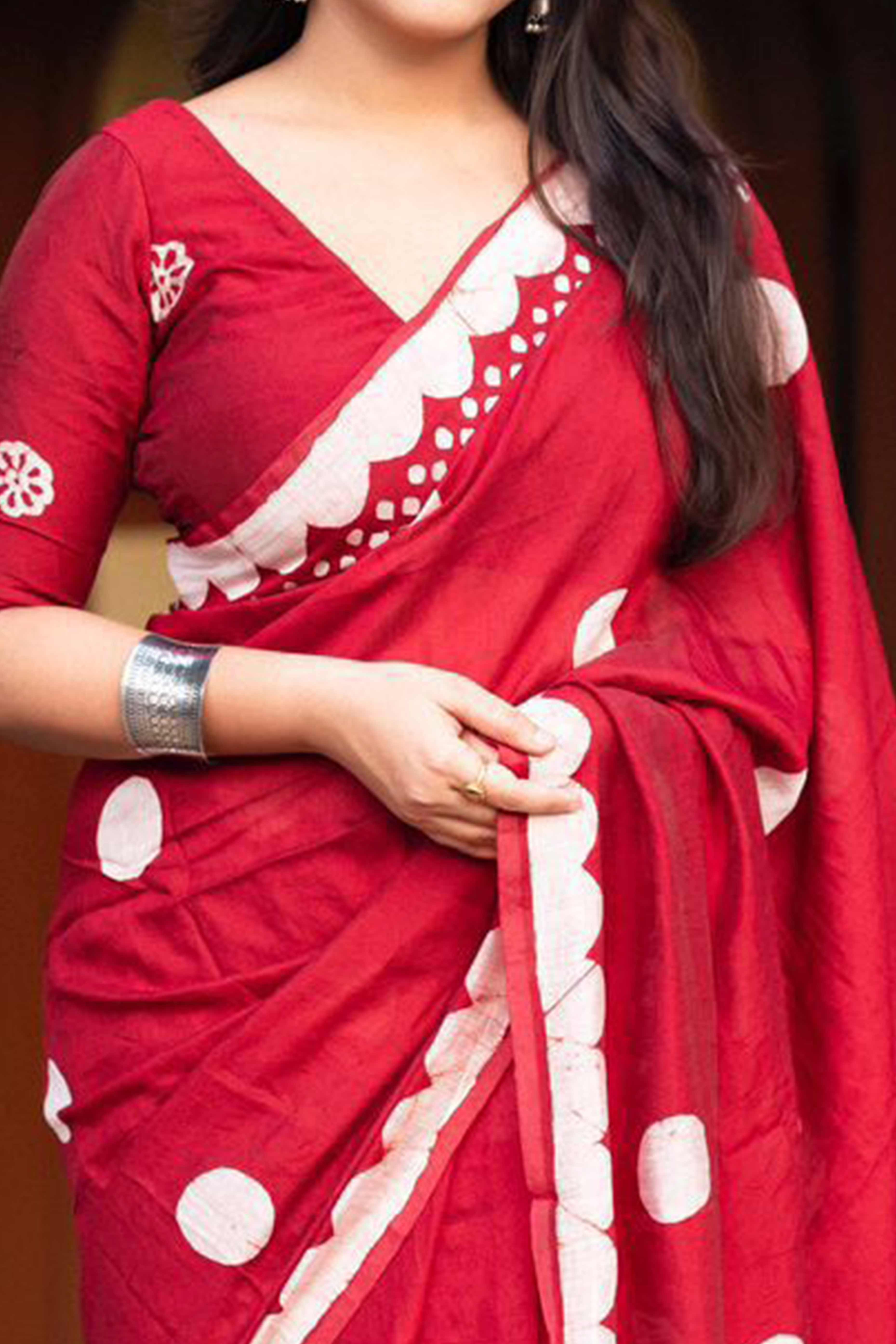 Maroon Linen Saree With Vibrant Polka Digital Print & Trendy Tassel Pallu