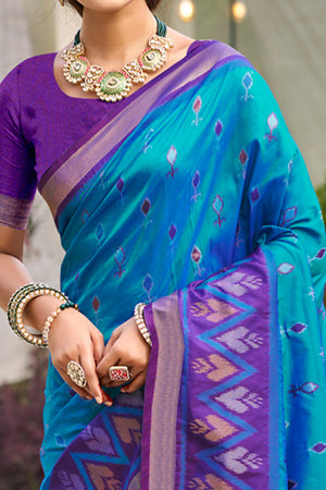 Elegant Blue Pochampally Ikkat Silk Blend Saree Featuring Intricate Weaving & Tassel Pallu