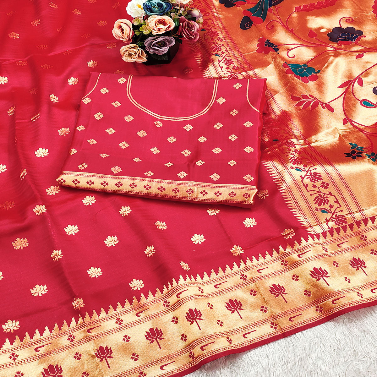 Pink Pure Silk Paithani Saree With Elegant Floral Zari Weaving