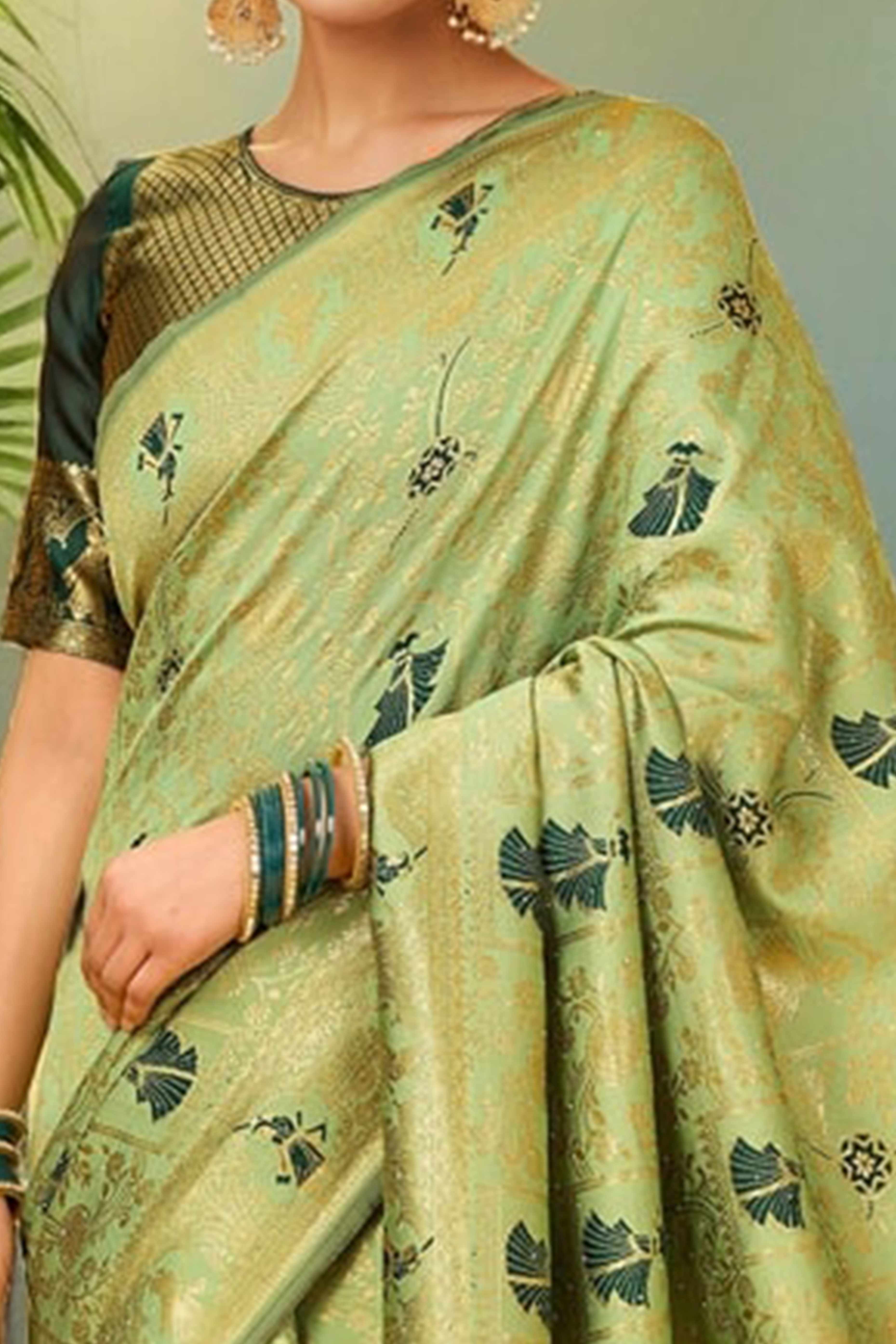 Parrot Green Paithani Saree In Silk Blend Highlighted With Floral Weaving & Tasselled Edge