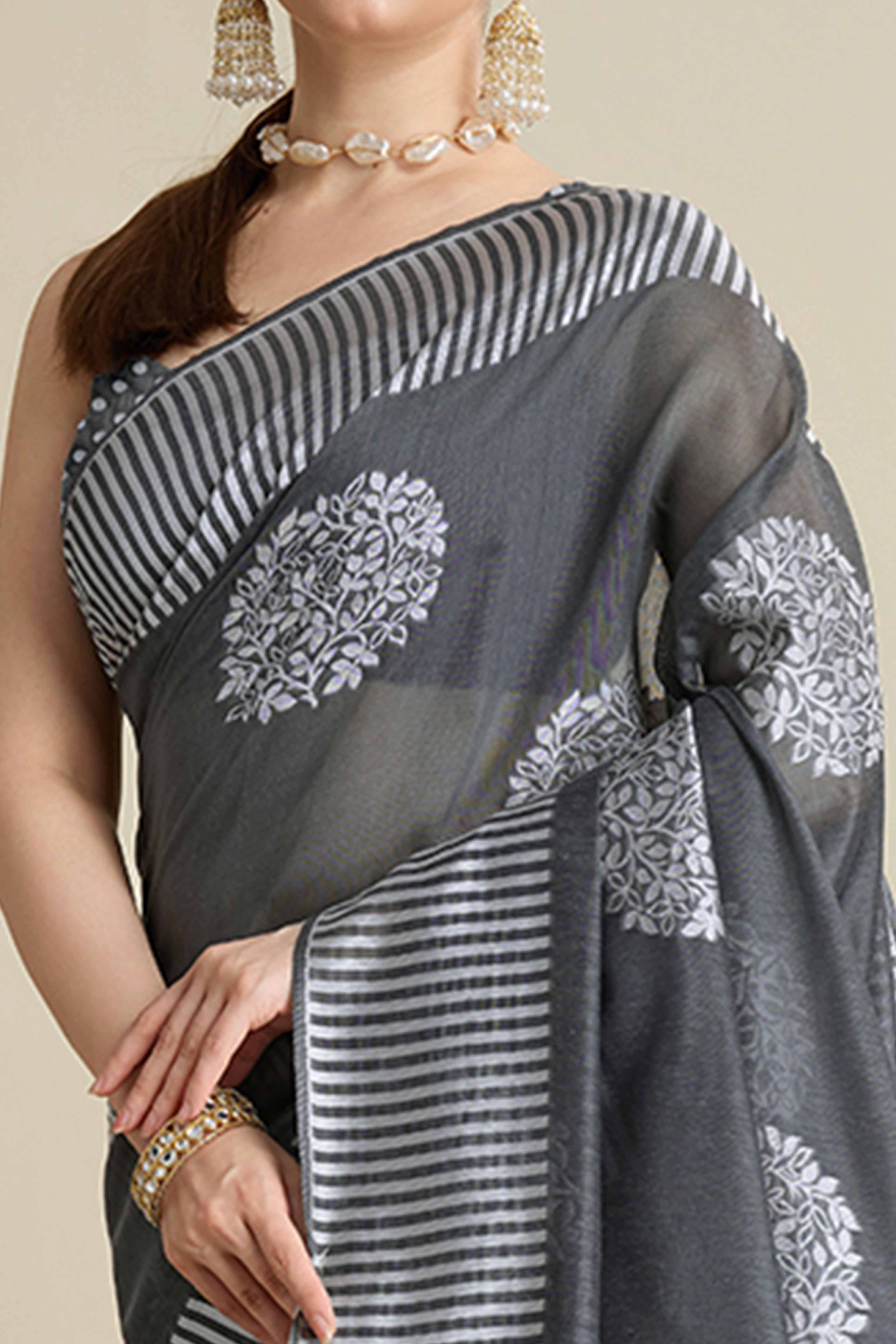 Grey Elegance Soft Cotton Silk Saree with Beautifully Woven Floral Designs