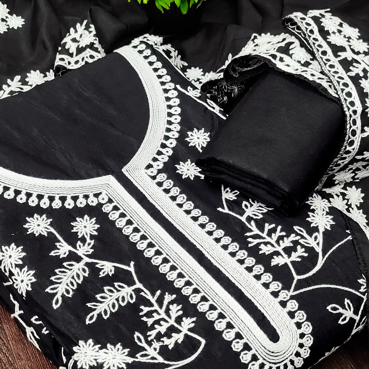 Black Art Silk Dress Material Adorned With Floral Thread Embroidery Work