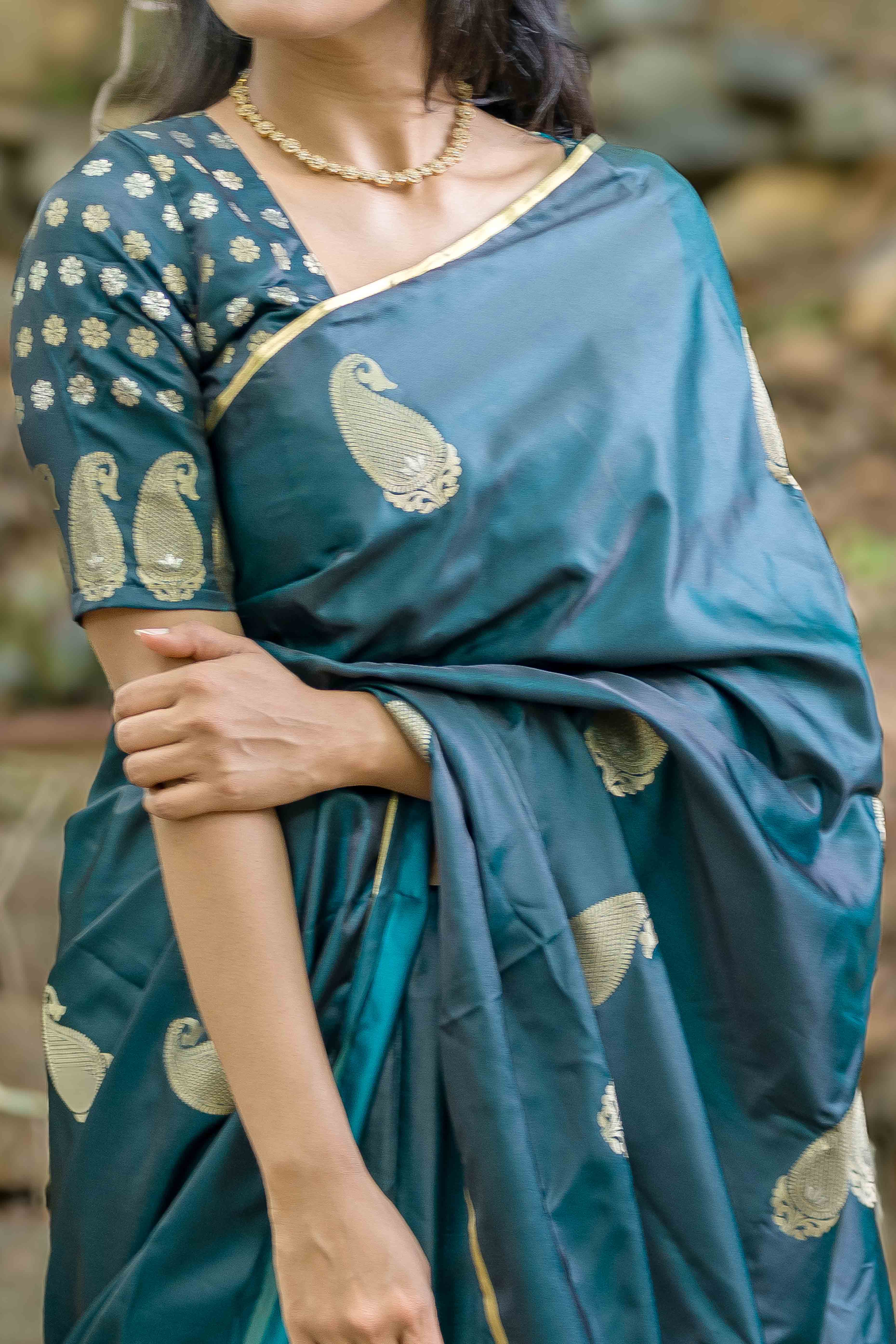 Casal Green Zari Weaving Satin Saree With Tassels