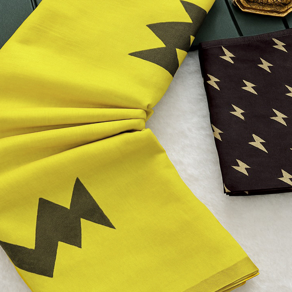 Lemon Yellow Linen Cotton Saree Adorned with Vibrant Geometric Prints and Breezy Texture