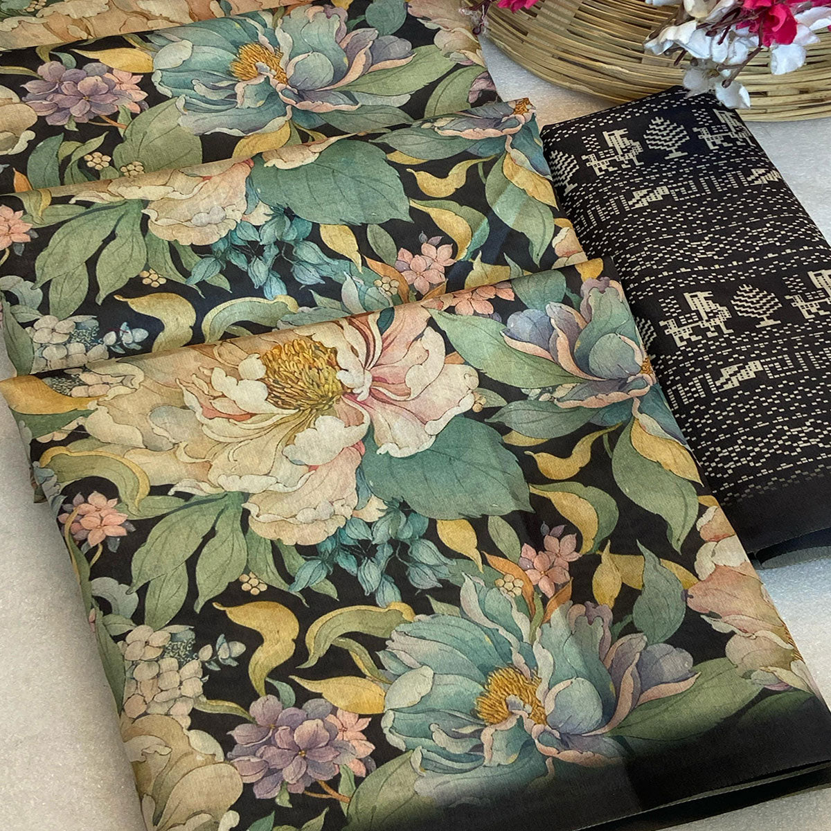 Black Floral Digital Printed Cotton Handloom Silk Saree
