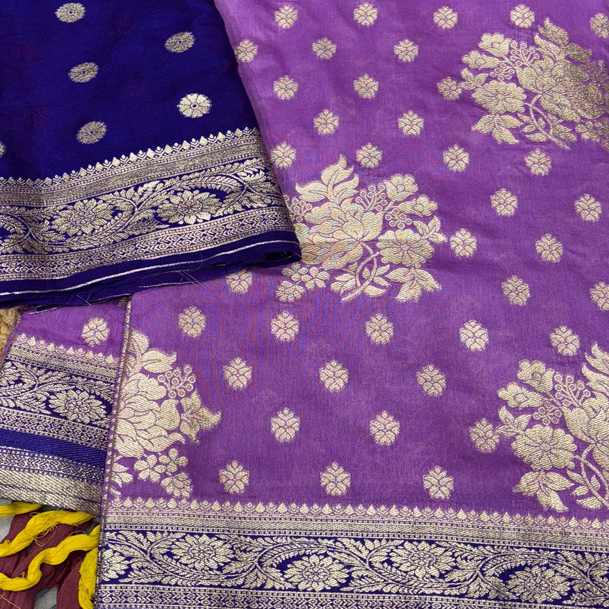 Lavender Dola Silk Woven Saree with Allover Zari Butti Design
