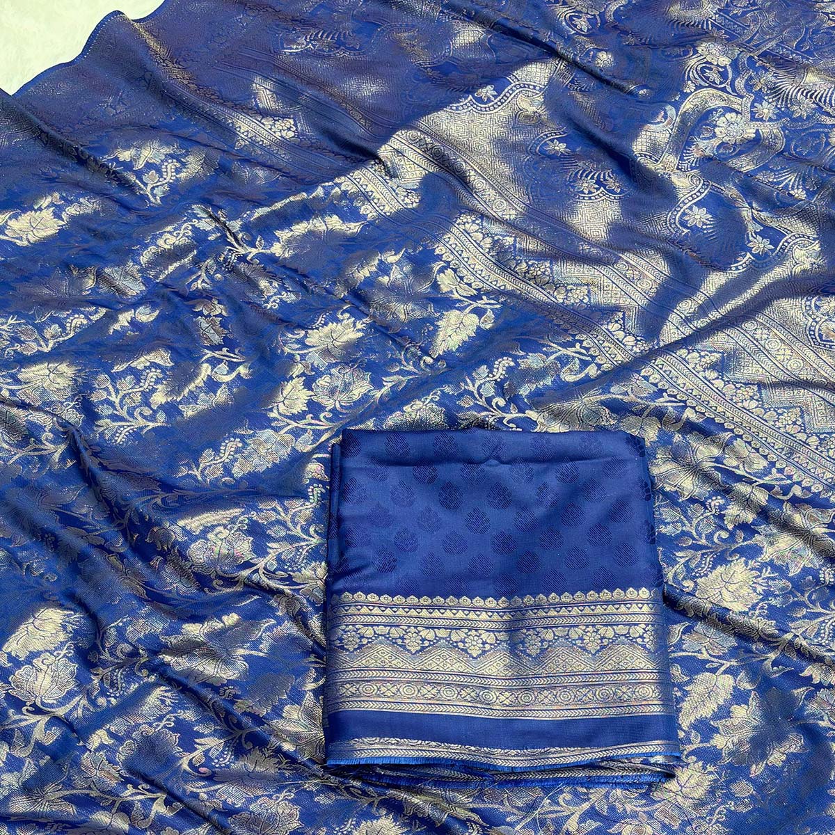 Blue Floral Woven Saree in Premium Pure Silk