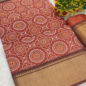 Dark Brown Dola Silk Saree Featuring Traditional Patan Patola Print