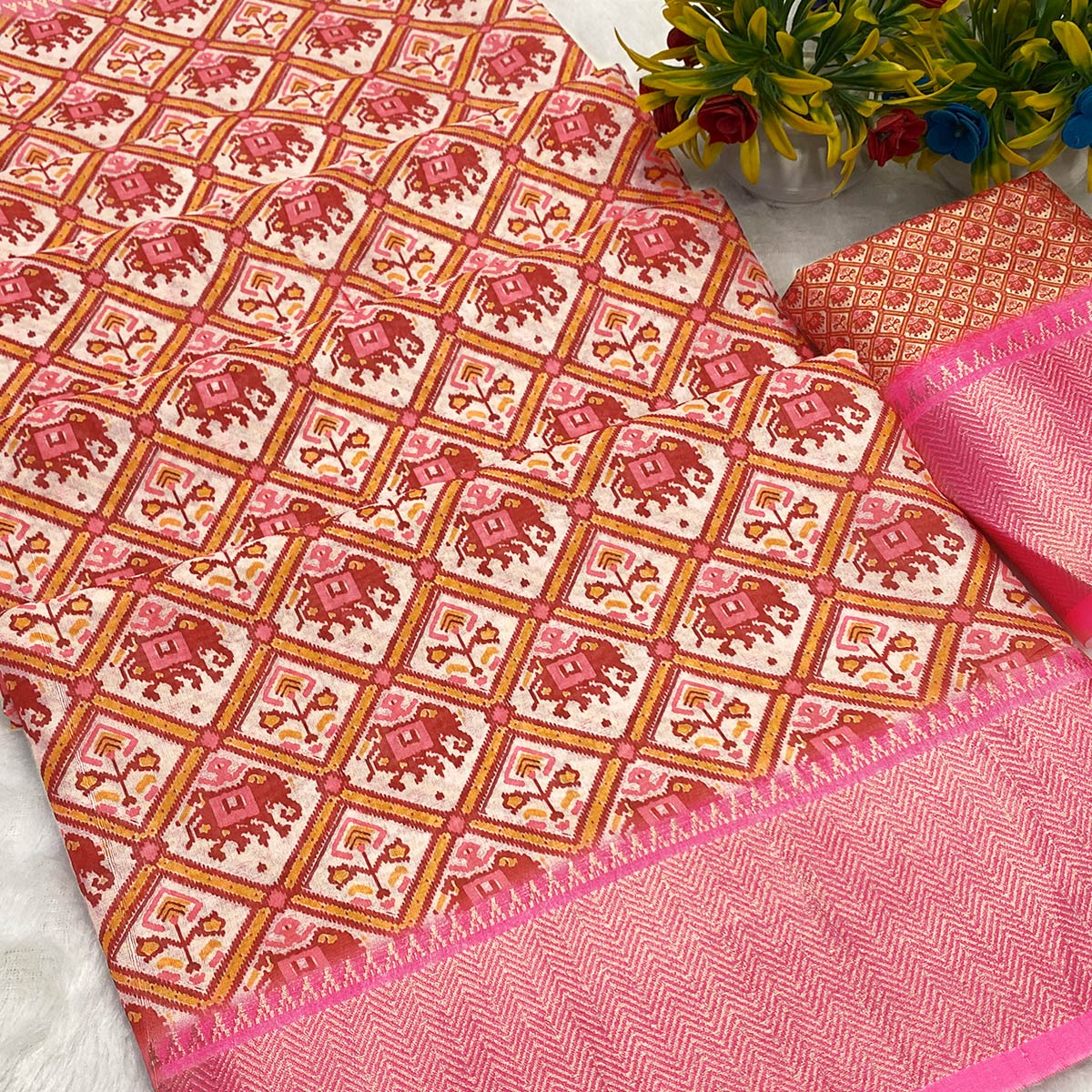 Pink Dola Silk Saree Featuring Traditional Patan Patola Print
