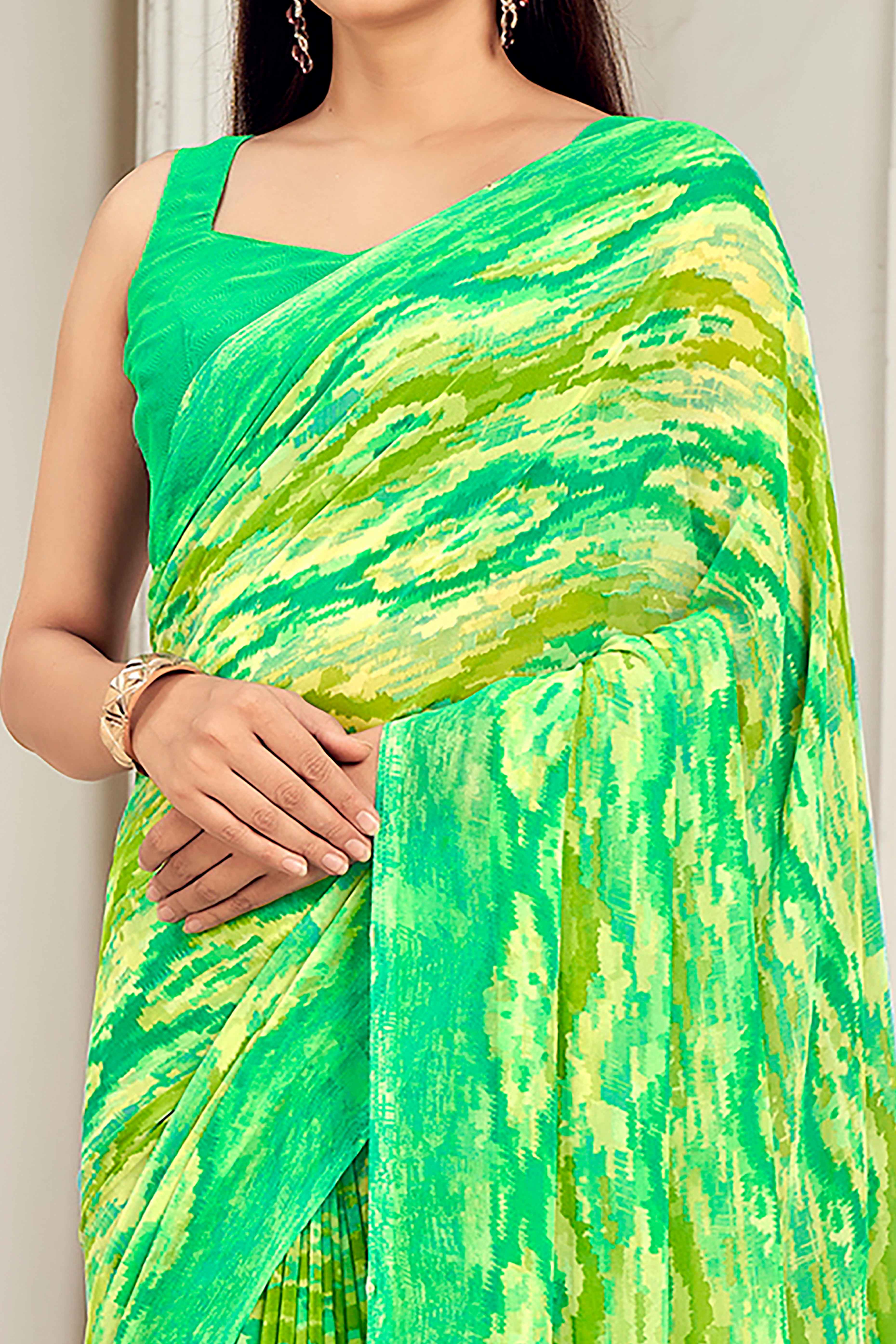 Green Georgette Saree With Artistic Abstract Print