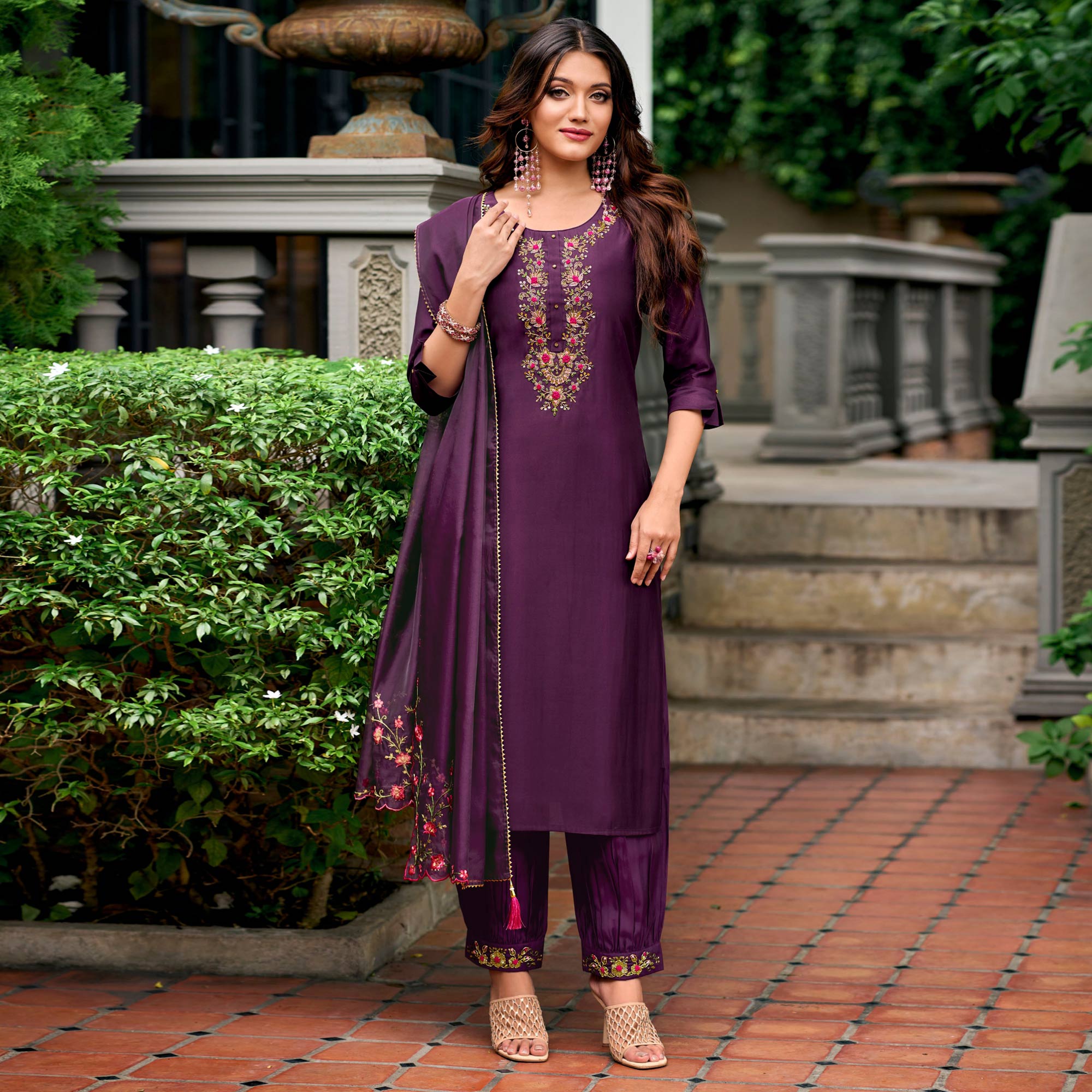 LILY-AFGHANI-14101