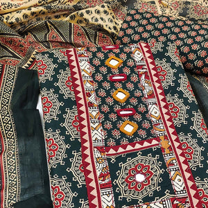 Ethnic Green Floral Printed Pure Cotton Dress Material Accented With Fine Neck Embroidery Work