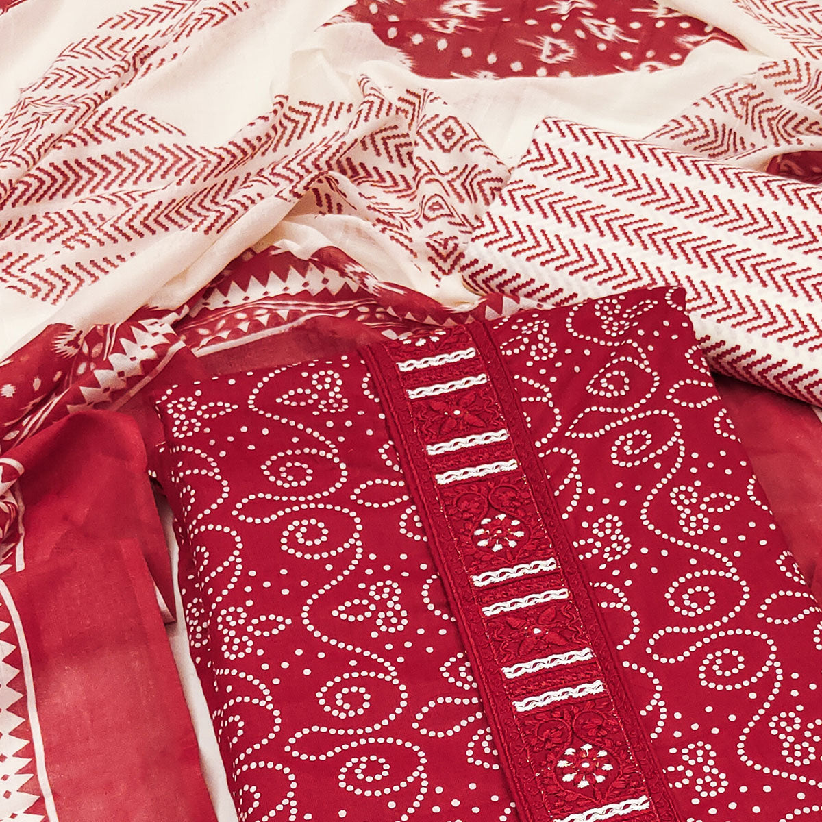 PDM-NYRA-6376-RED