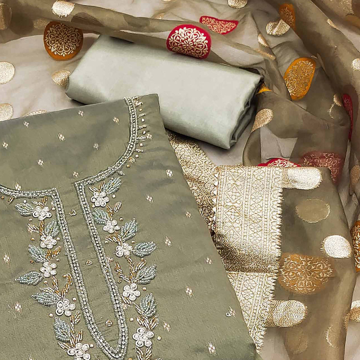 PDM-RADHIKA-6244-MGREEN