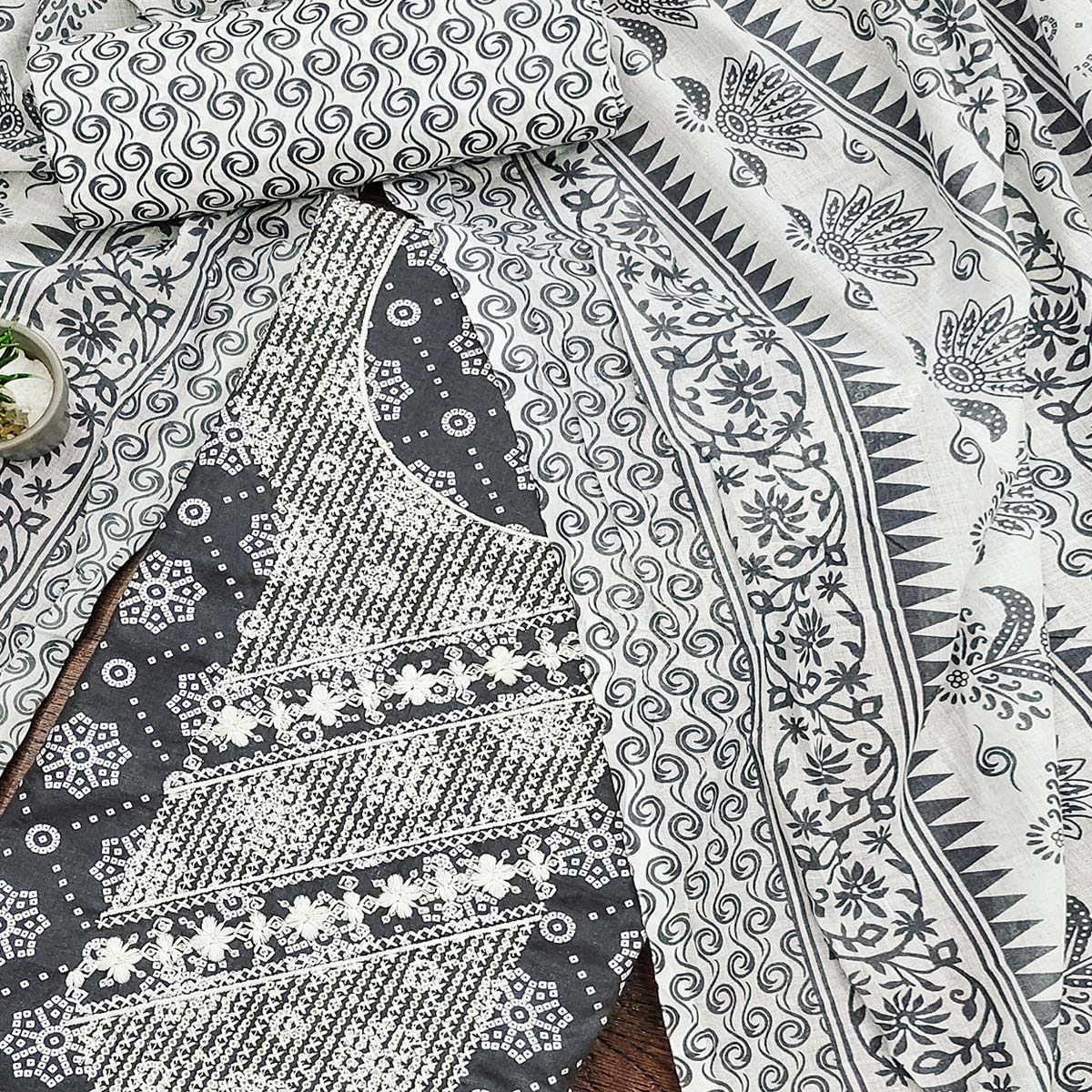 PDM-RAHEJA-6200-GREY