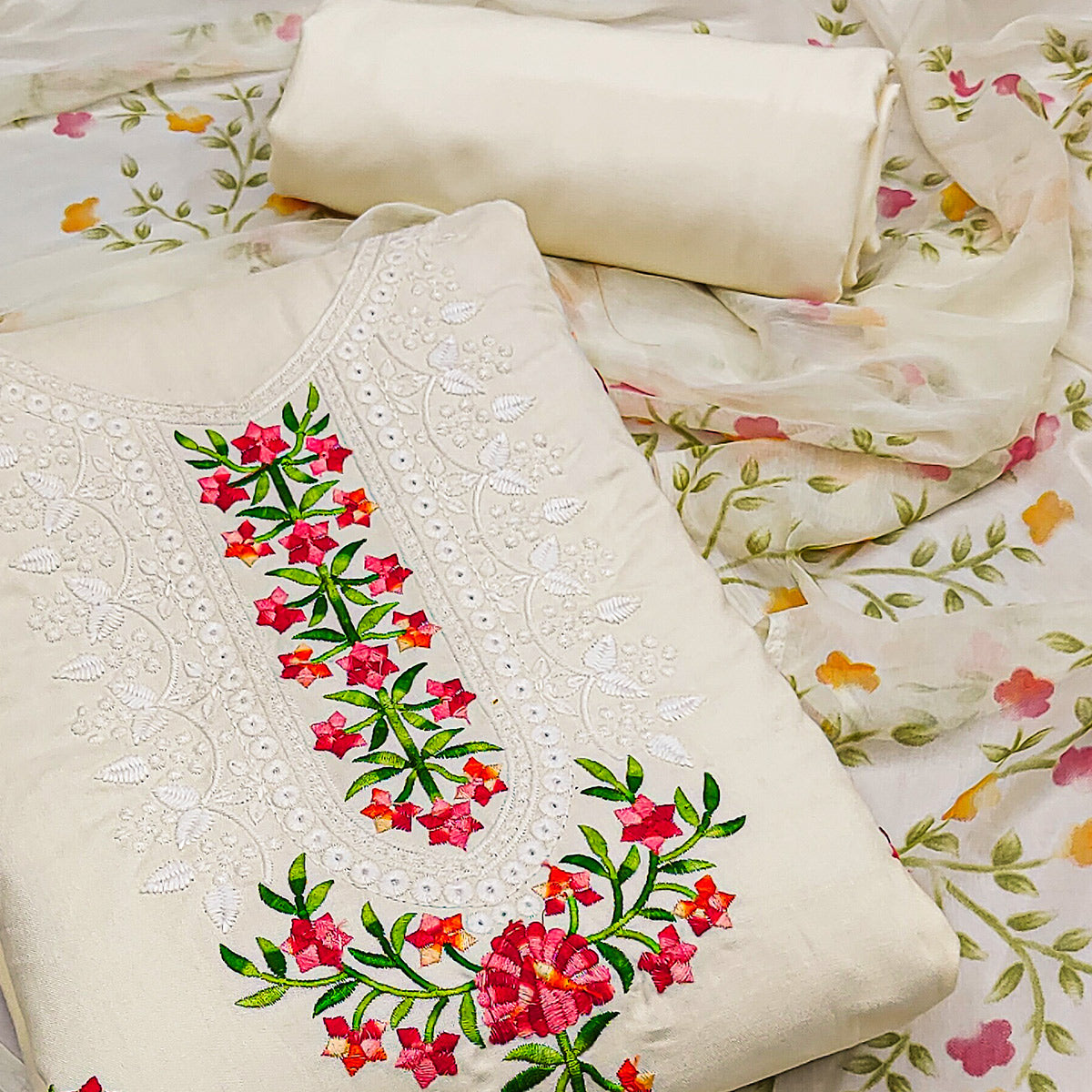 PDM-TAPASVI-6292-CREAM