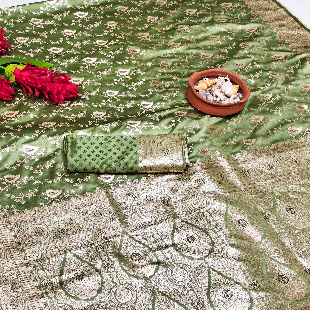 Green Silk Saree with Classic Zari Butti Woven Patterns