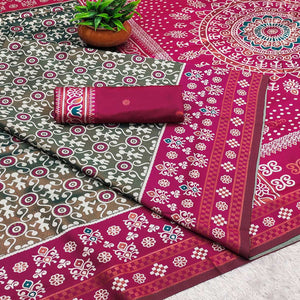 Grey Designer Handloom Kanjivaram Silk Saree with Rich Floral Weaving