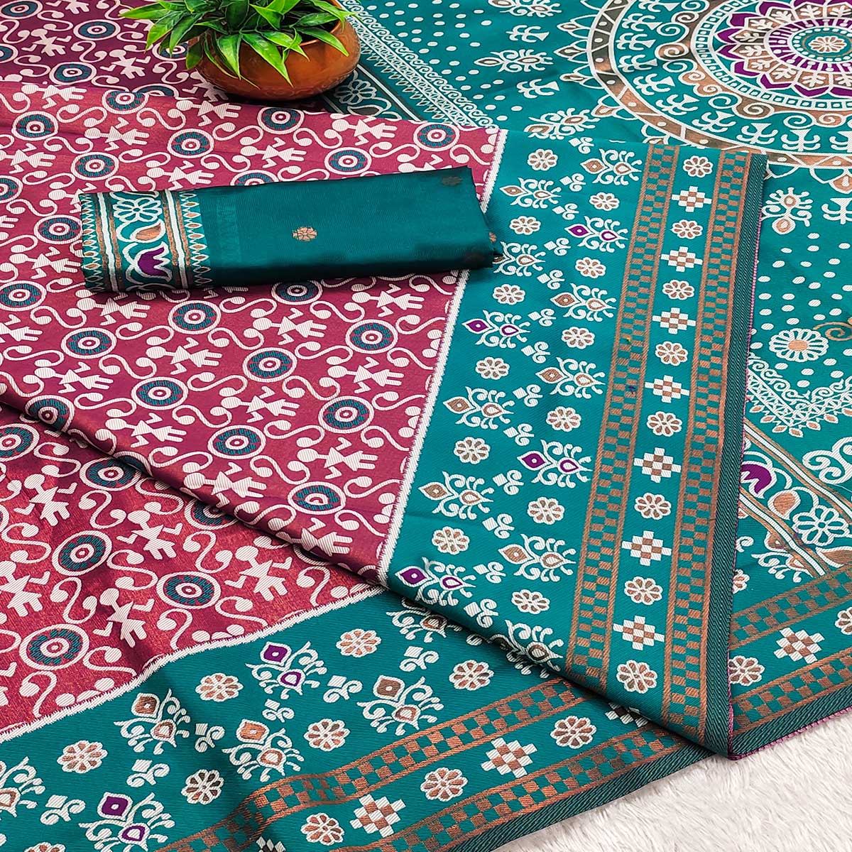 Pink Designer Handloom Kanjivaram Silk Saree with Rich Floral Weaving