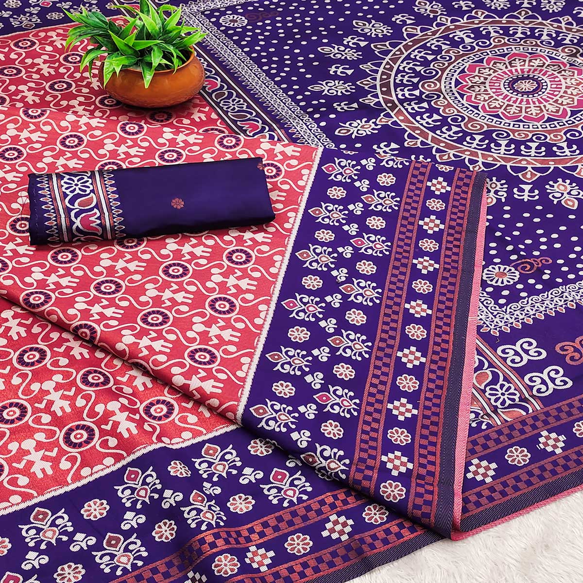 Red Designer Handloom Kanjivaram Silk Saree with Rich Floral Weaving