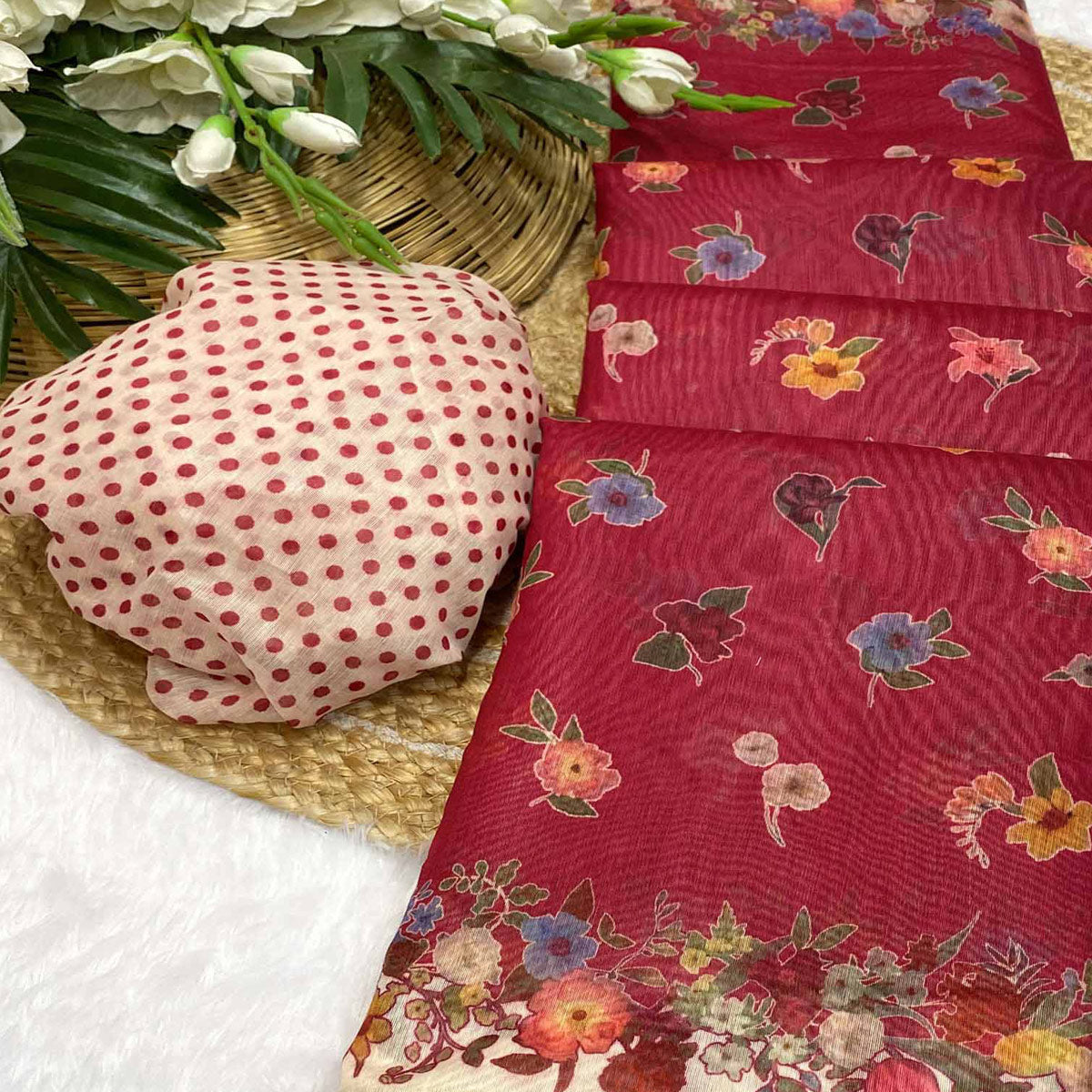 Pink Floral Digital Print Chanderi Cotton Saree Enhanced With Charming Zari Weaving Border